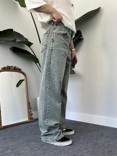 Vintage Blue Tint Acid-Wash Extra Baggy Jean