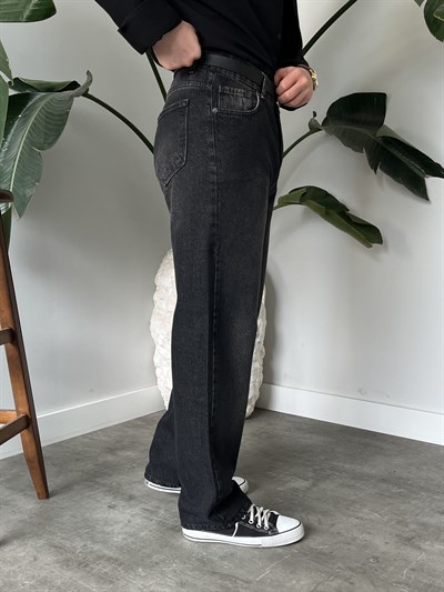 Yıkamalı Efektli Siyah Baggy Jean