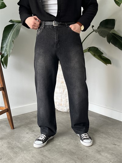 Yıkamalı Efektli Siyah Baggy Jean