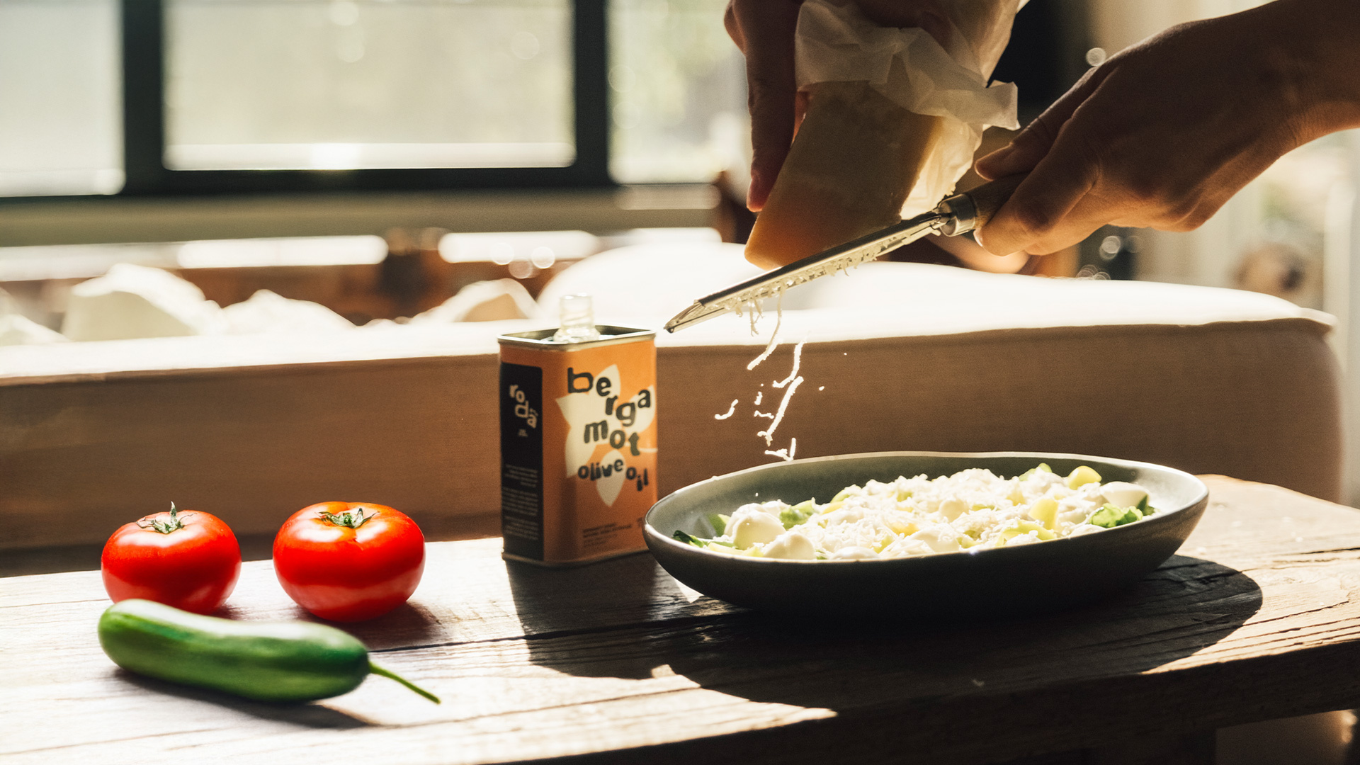 Salatalar İçin En Uygun Zeytinyağı Nasıl Seçilir?