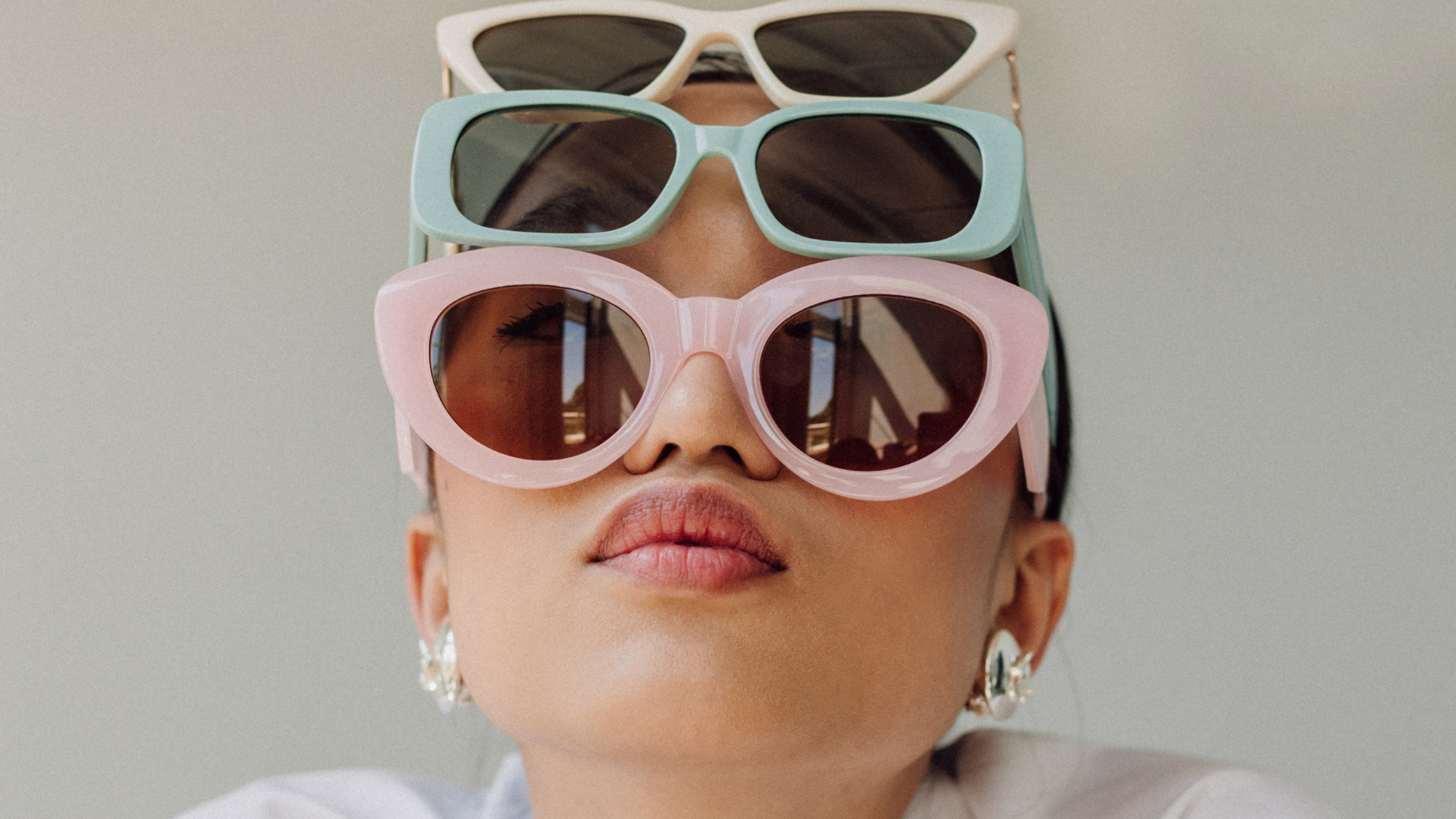 Miu Miu MU 02WS 53 1AB5D1 Kadınların Yeni Favorisi Olmaya Aday