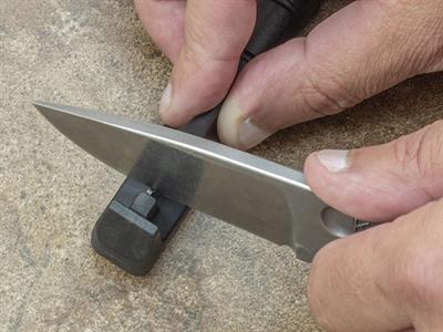 KA-BAR Bileyici