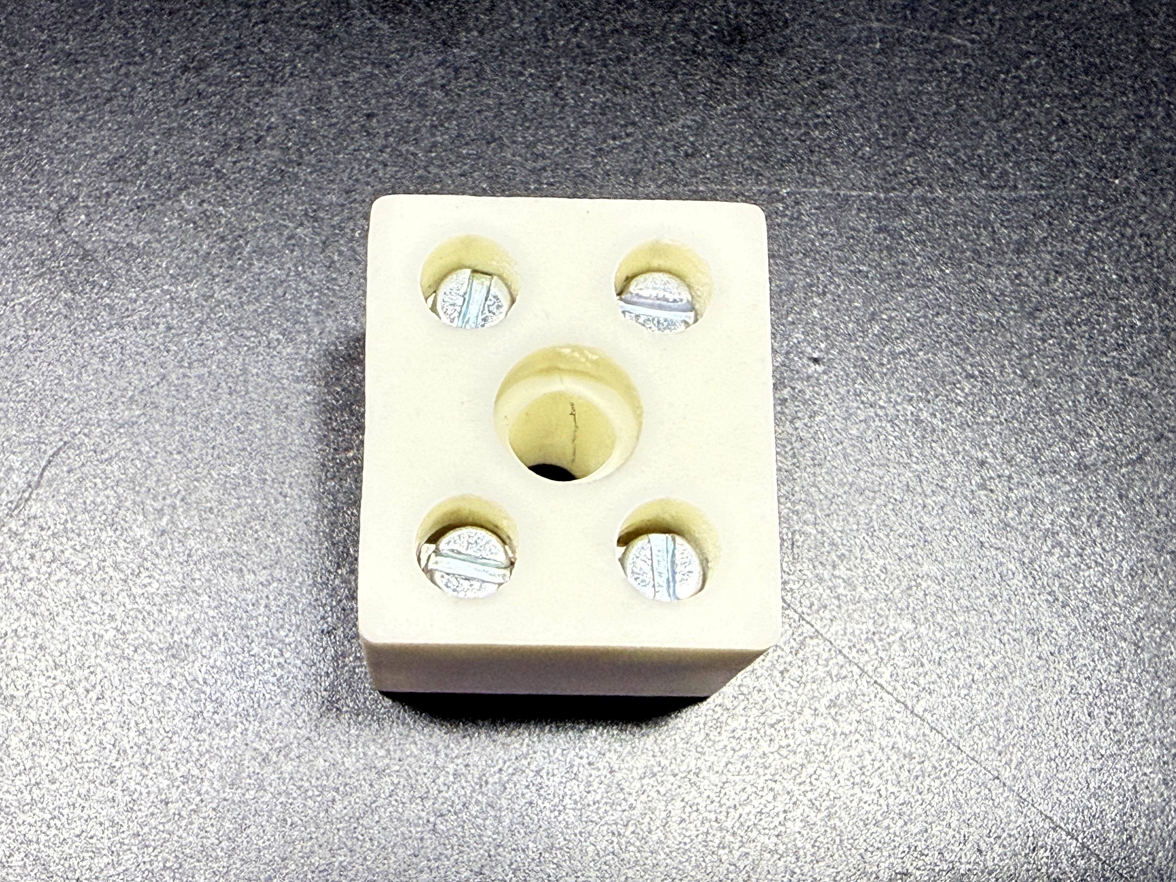 05.TerminalsCPO-15A-2P High-Temperature Resistant Porcelain Terminal Block 450VCPO-15A-2P High-Temperature Resistant Porcelain Terminal Block 450V