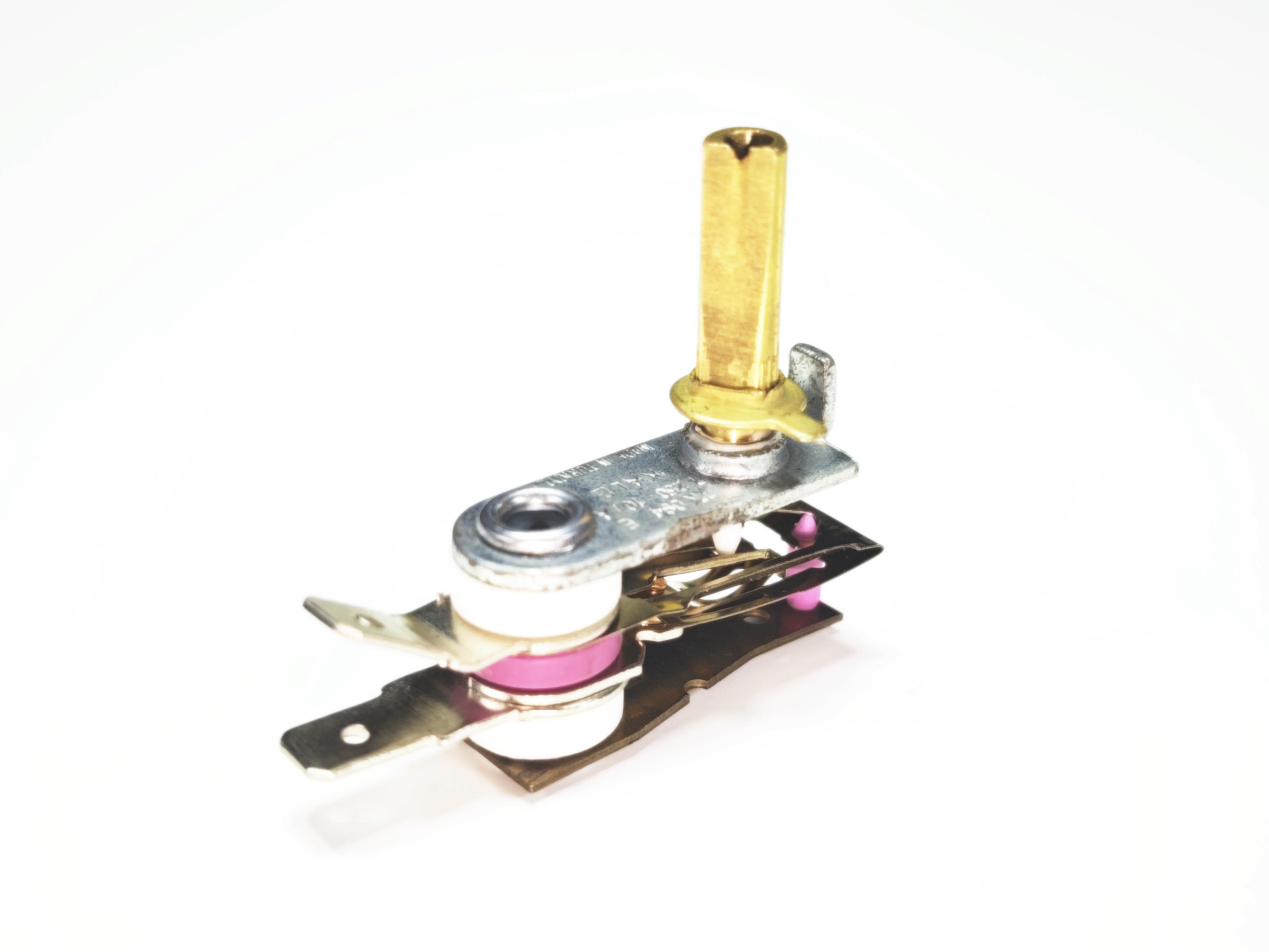 04.Bimetal ThermostatsSern Bimetal Thermostat Model 3 10A 250°C 230V for Samovar Stove and ToasterSern Bimetal Thermostat Model 3 10A 250°C 230V for Samovar Stove and Toaster