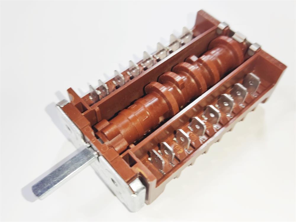 EGO 8+8 Rotary Selector Switch 4 Position Model 42.05001.001 230V