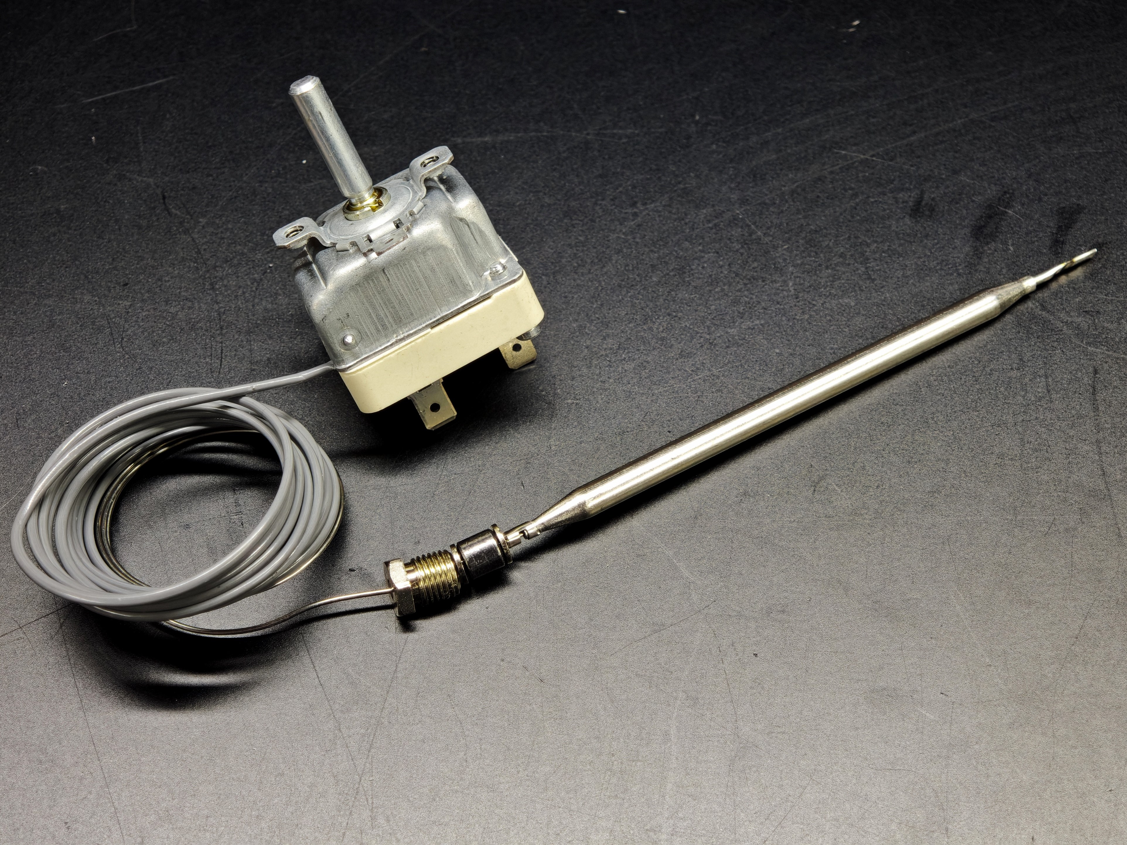 03.Tail ThermostatsEGO 55.19035.800 Single Phase Thermostat 100-190°C with Threaded ProbeEGO 55.19035.800 Single Phase Thermostat 100-190°C with Threaded Probe