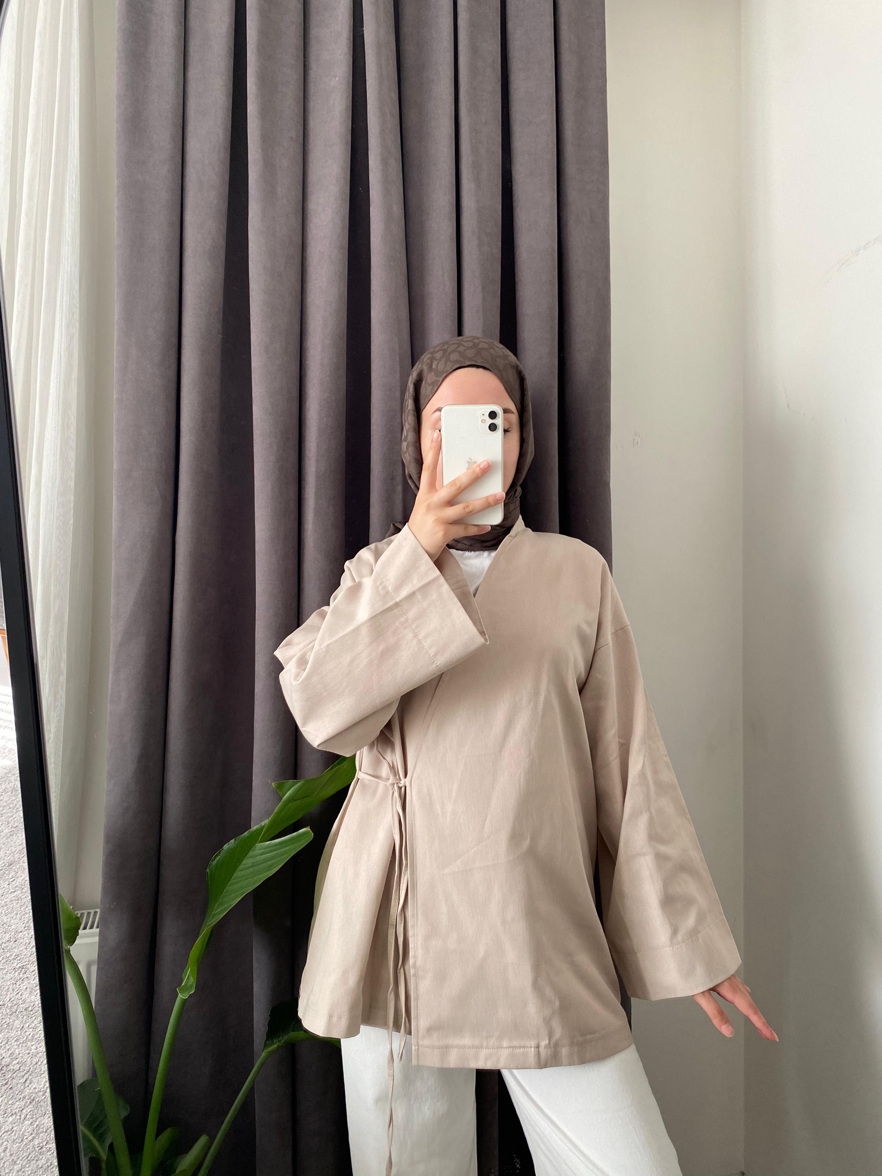 Bej Çapraz Bağlı Kimono