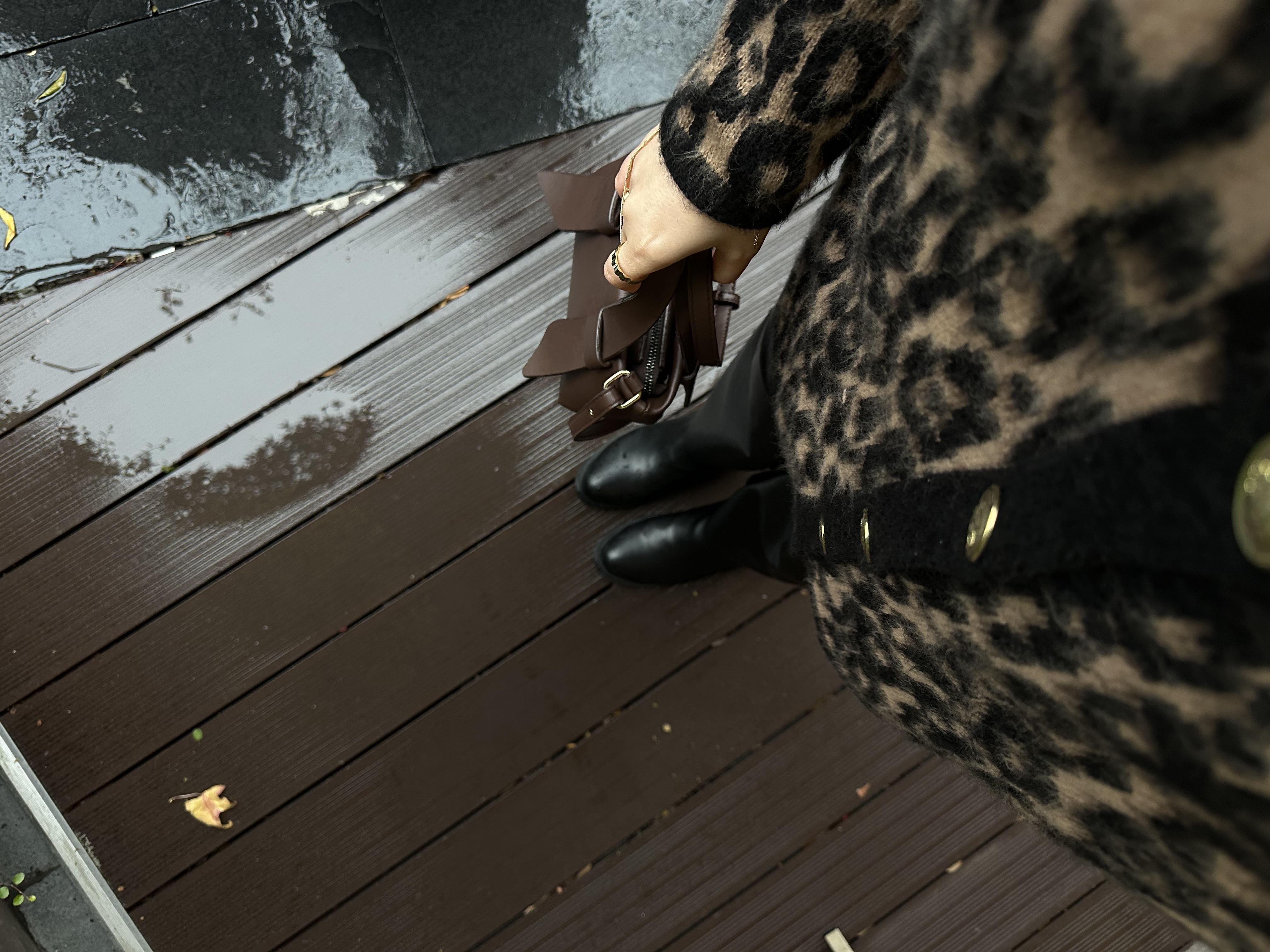 Leopar Desenli Hırka