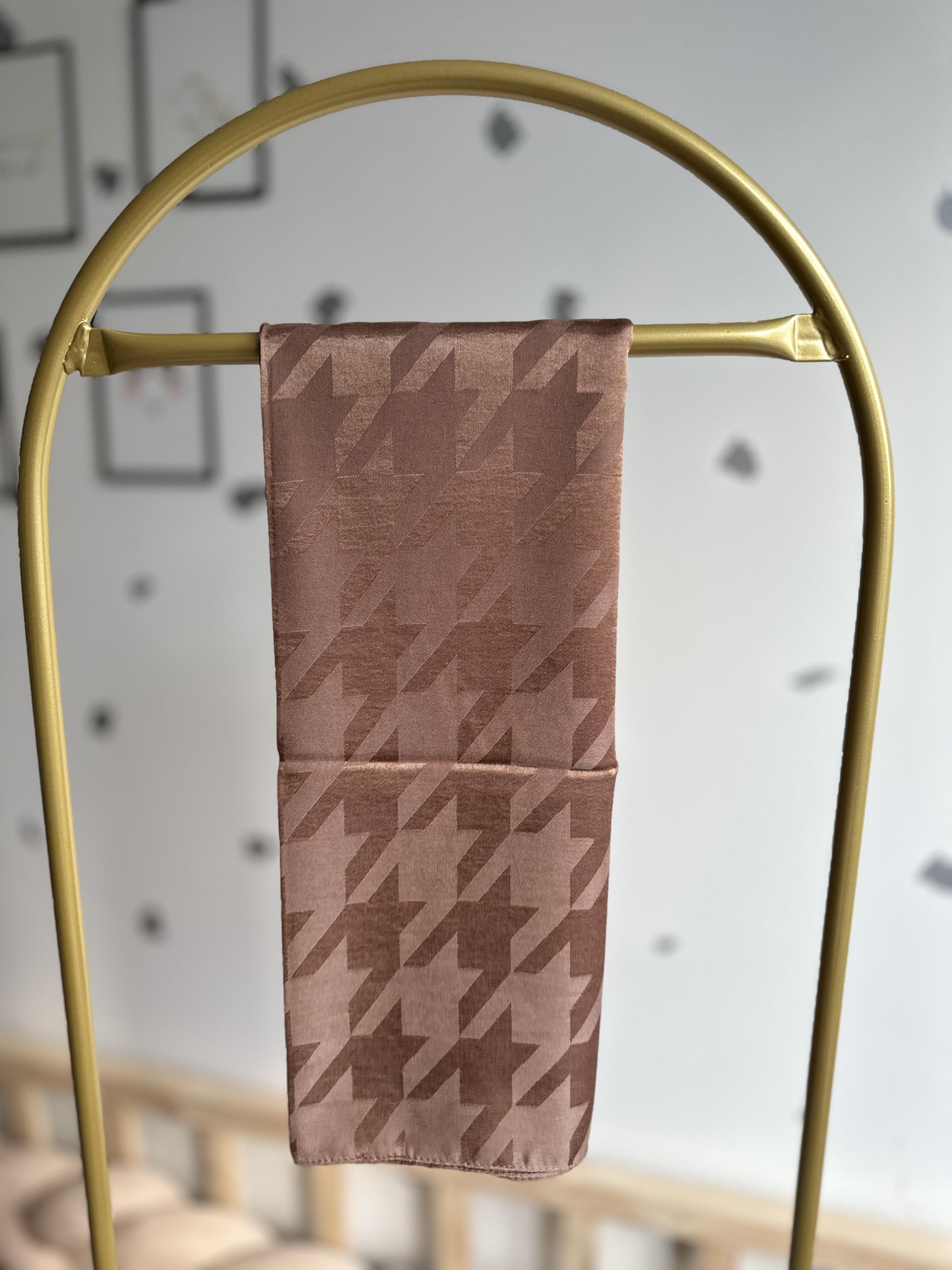Mocha Bloom Desen