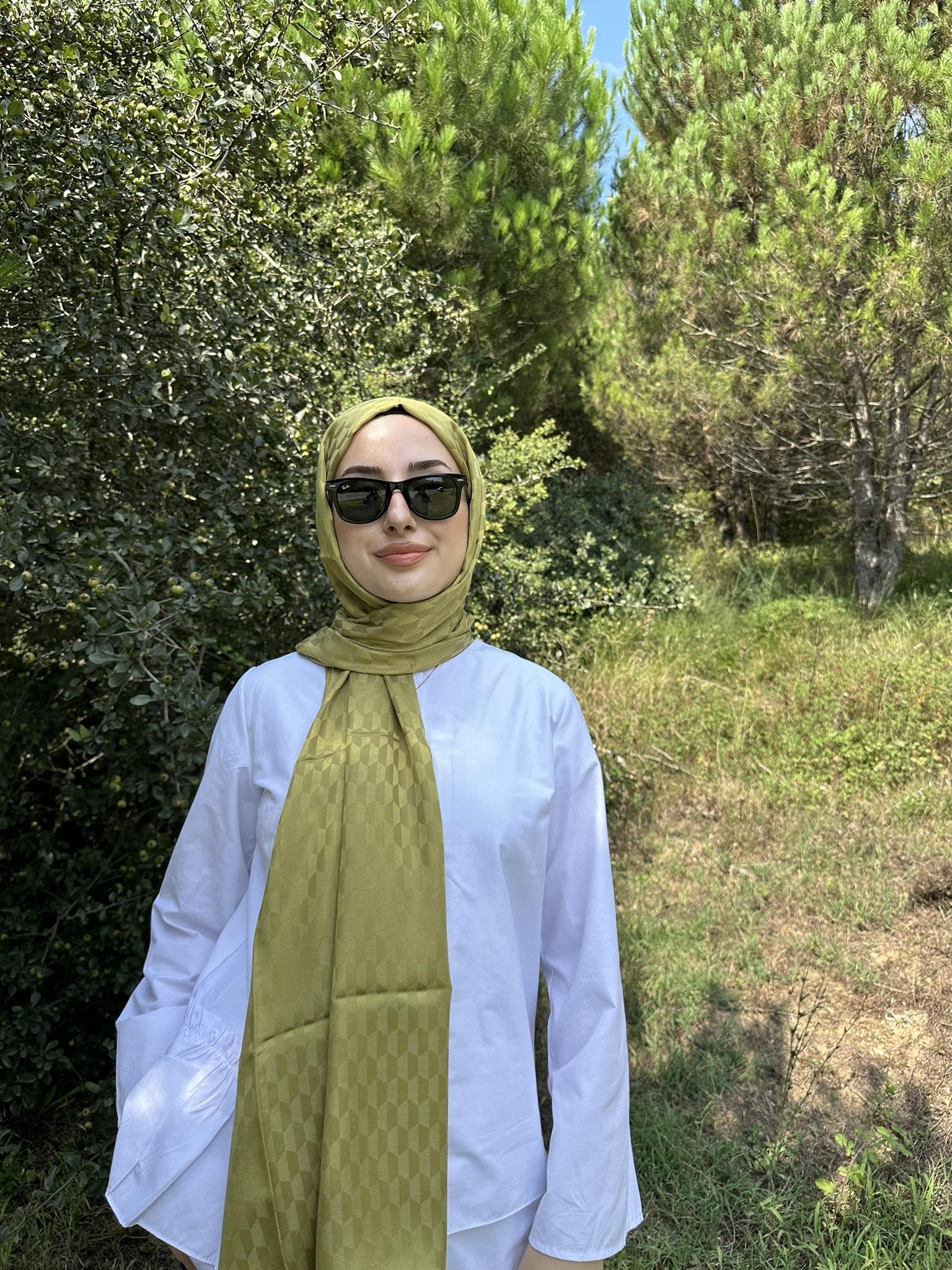 ZEYTİN YEŞİLİ QOZA DESEN İPEKSİ JAKAR ŞAL