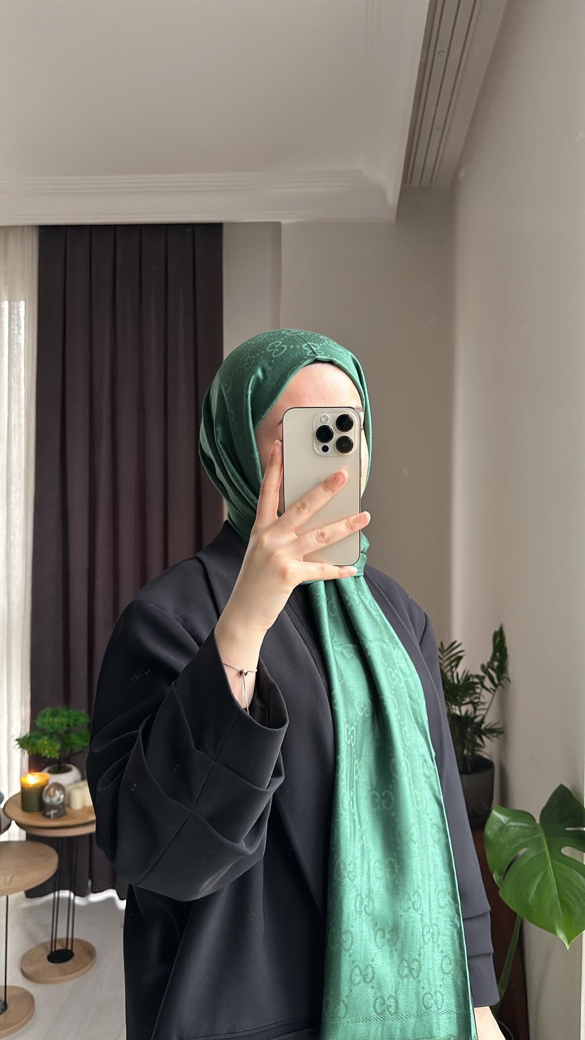 Zümrüt Gucci Şal
