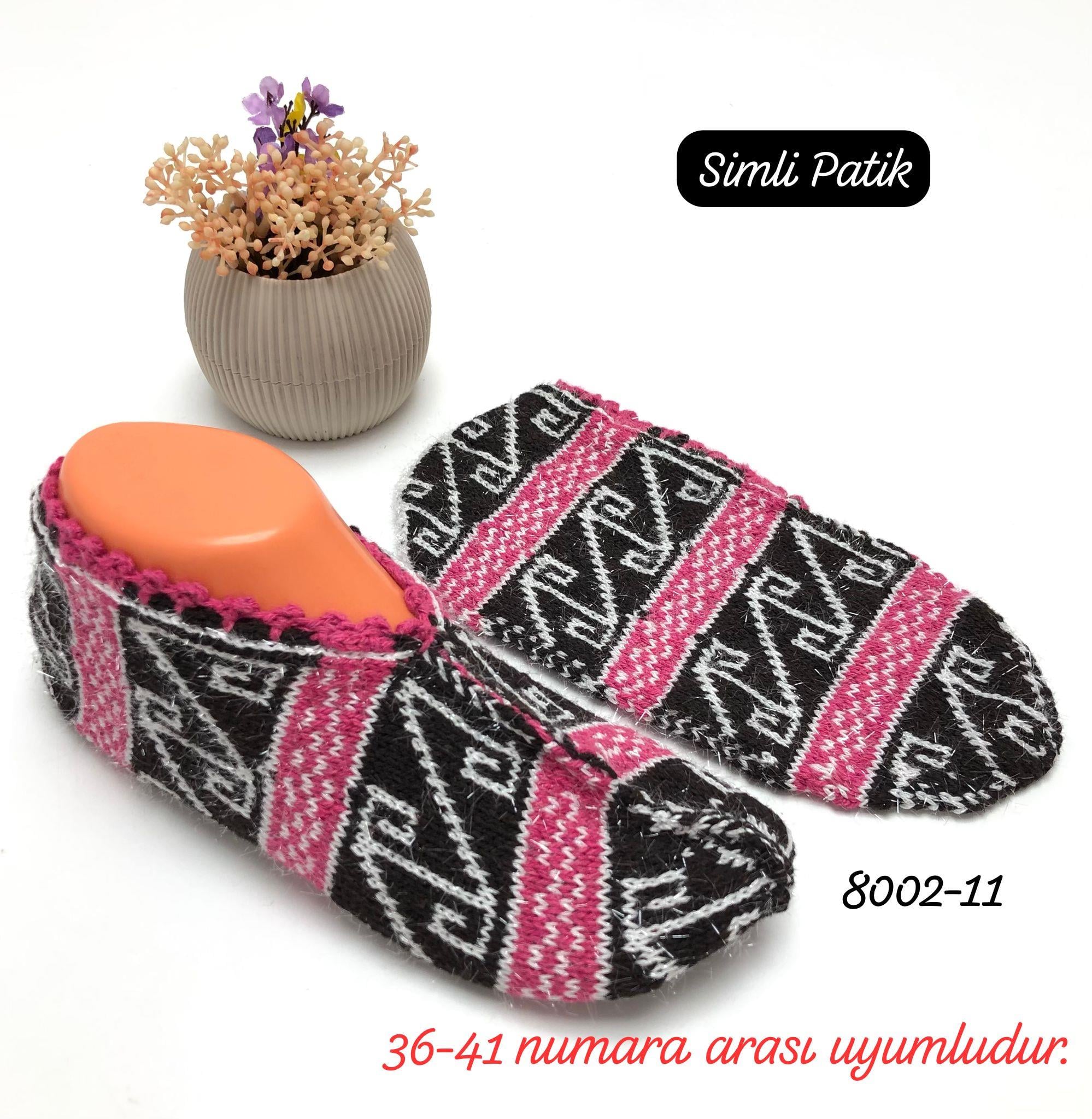 8002 Desenli Simli Patik