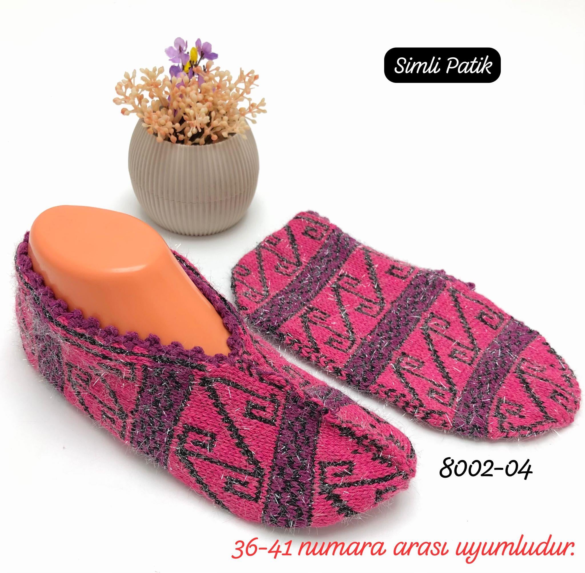 8002 Desenli Simli Patik