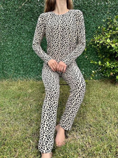 Leopar Desenli Süet Pijama Takım 