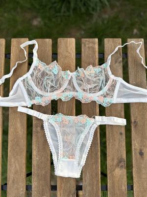 Nakış İşlemeli Transparan Bralet Takım Ekru