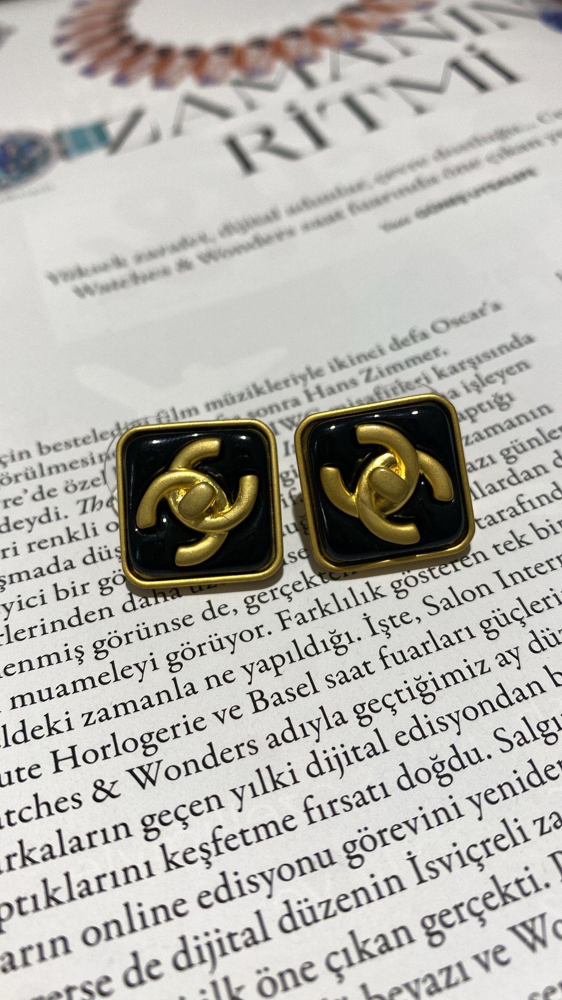 CC Black Bakly Küpe
