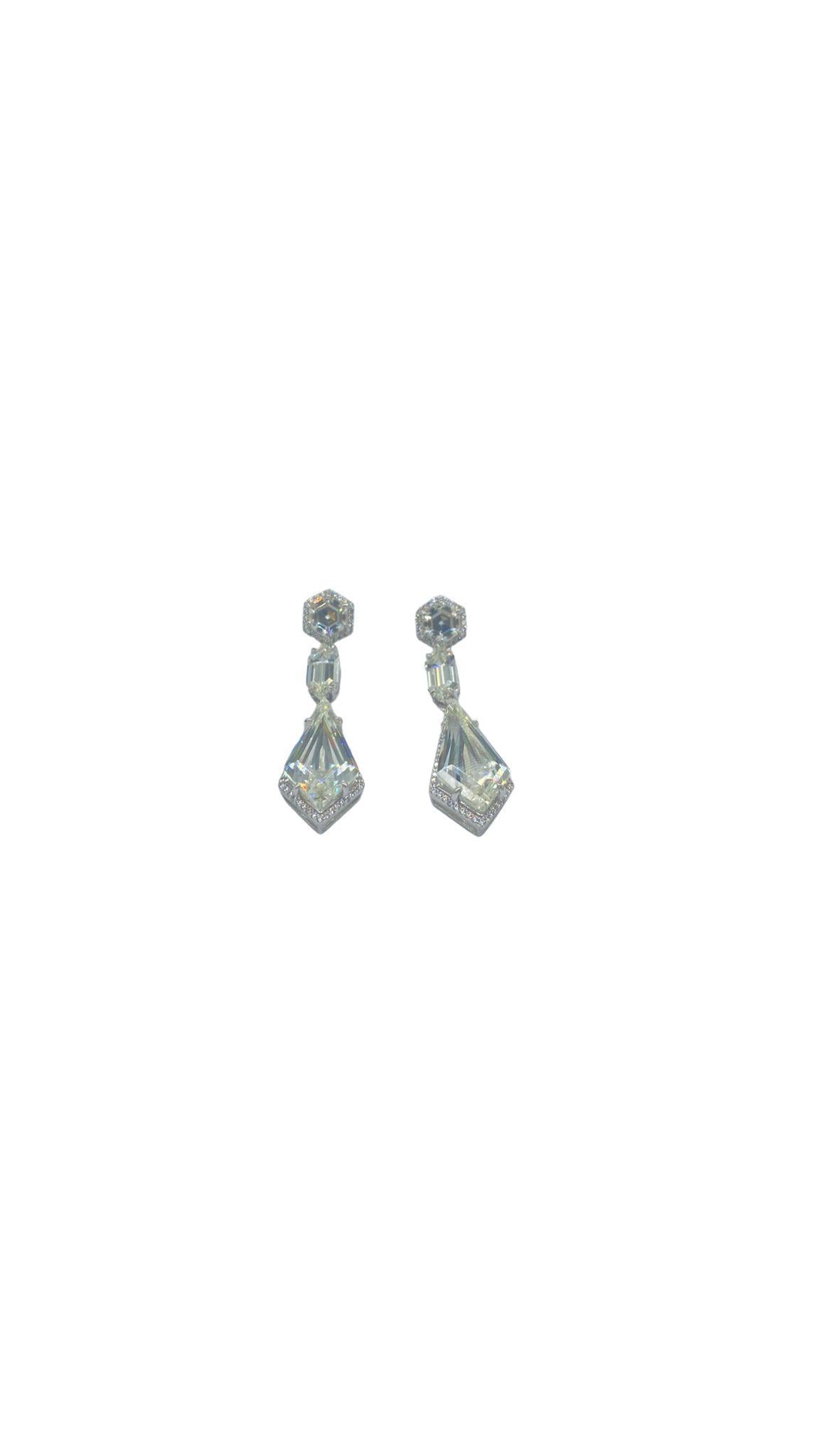 İthal Vip Seri Mozanite Geo Ucy Küpe