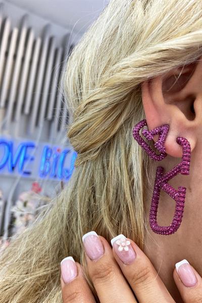 Fuşya V Küpe