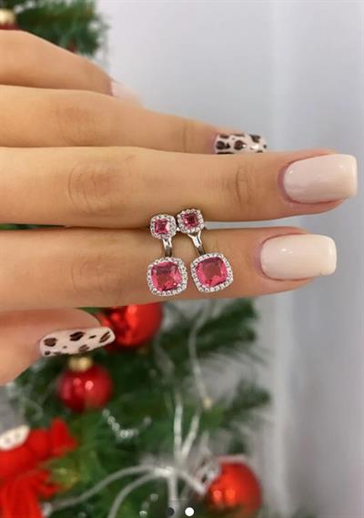 İthal Pinky Kare Küpe