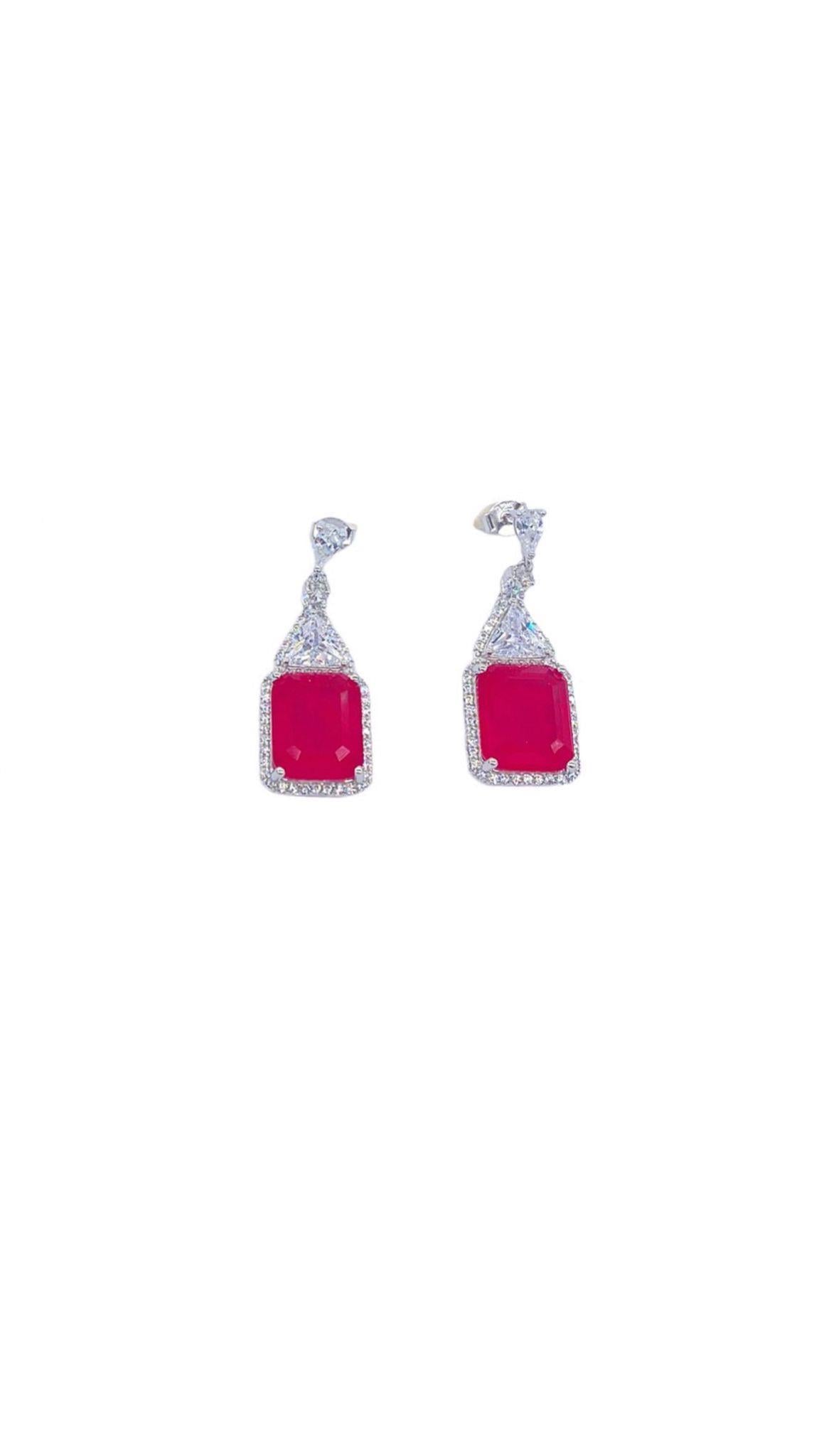 İthal Ruby Dipy Küpe