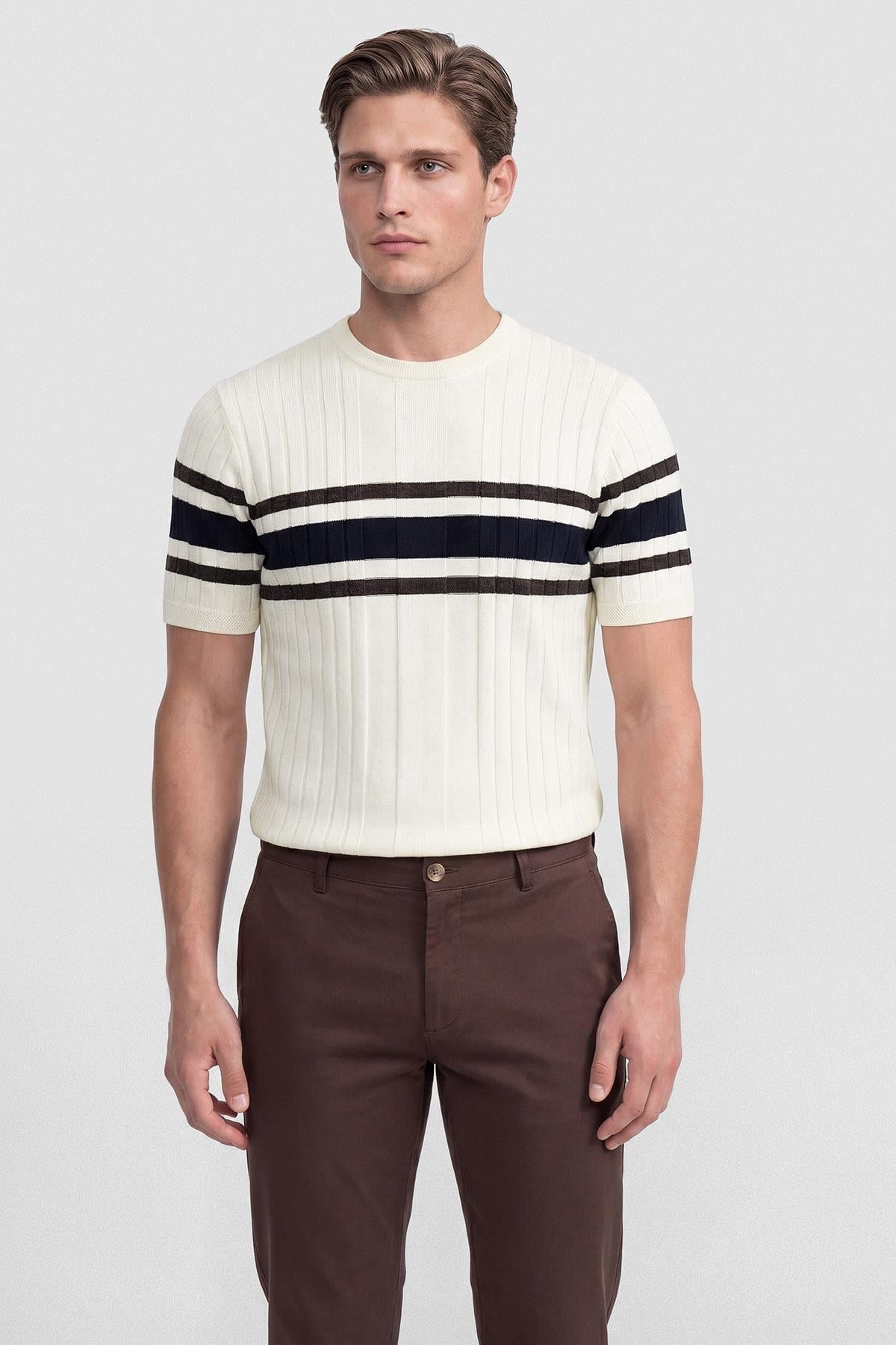 İntersivin Ekru Bisiklet Yaka T-shirt - CY-1906