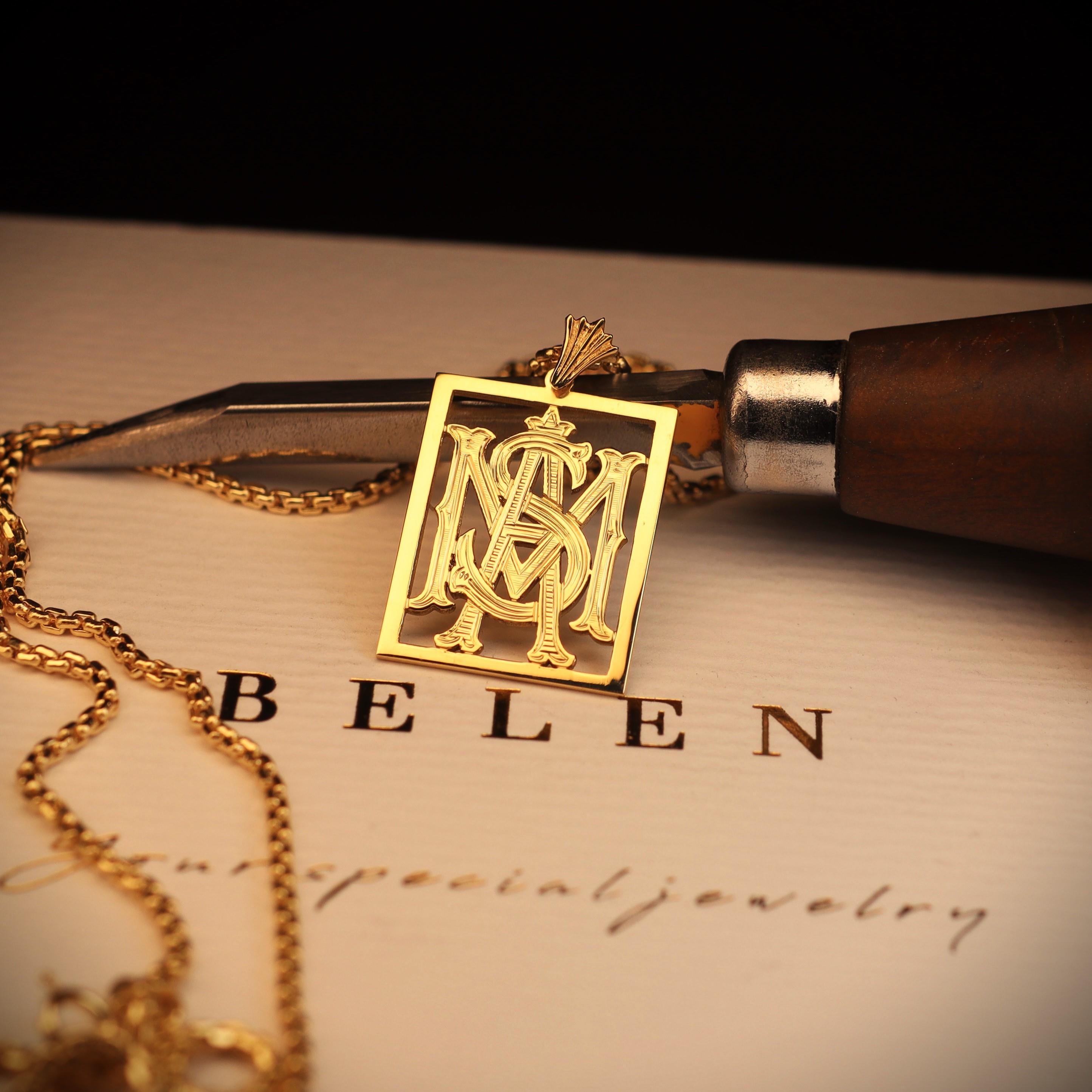 14 Ayar Altın Çerceveli Harf Kolye 