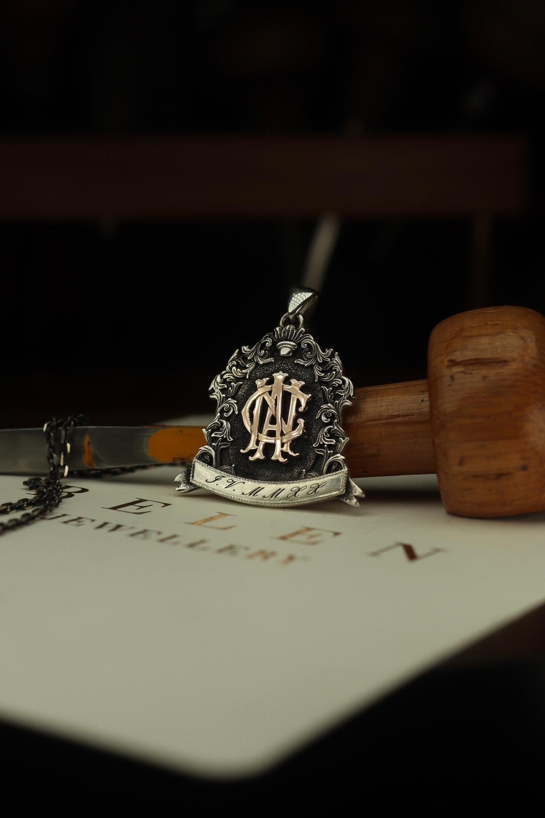 Belen Gümüş Madalyon Kolye