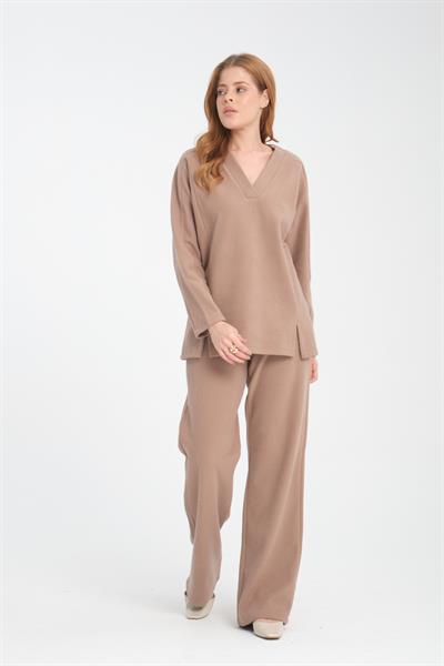 Kadın Alt Üst Takım - V Yaka Sweatshirt ve Pantolon
