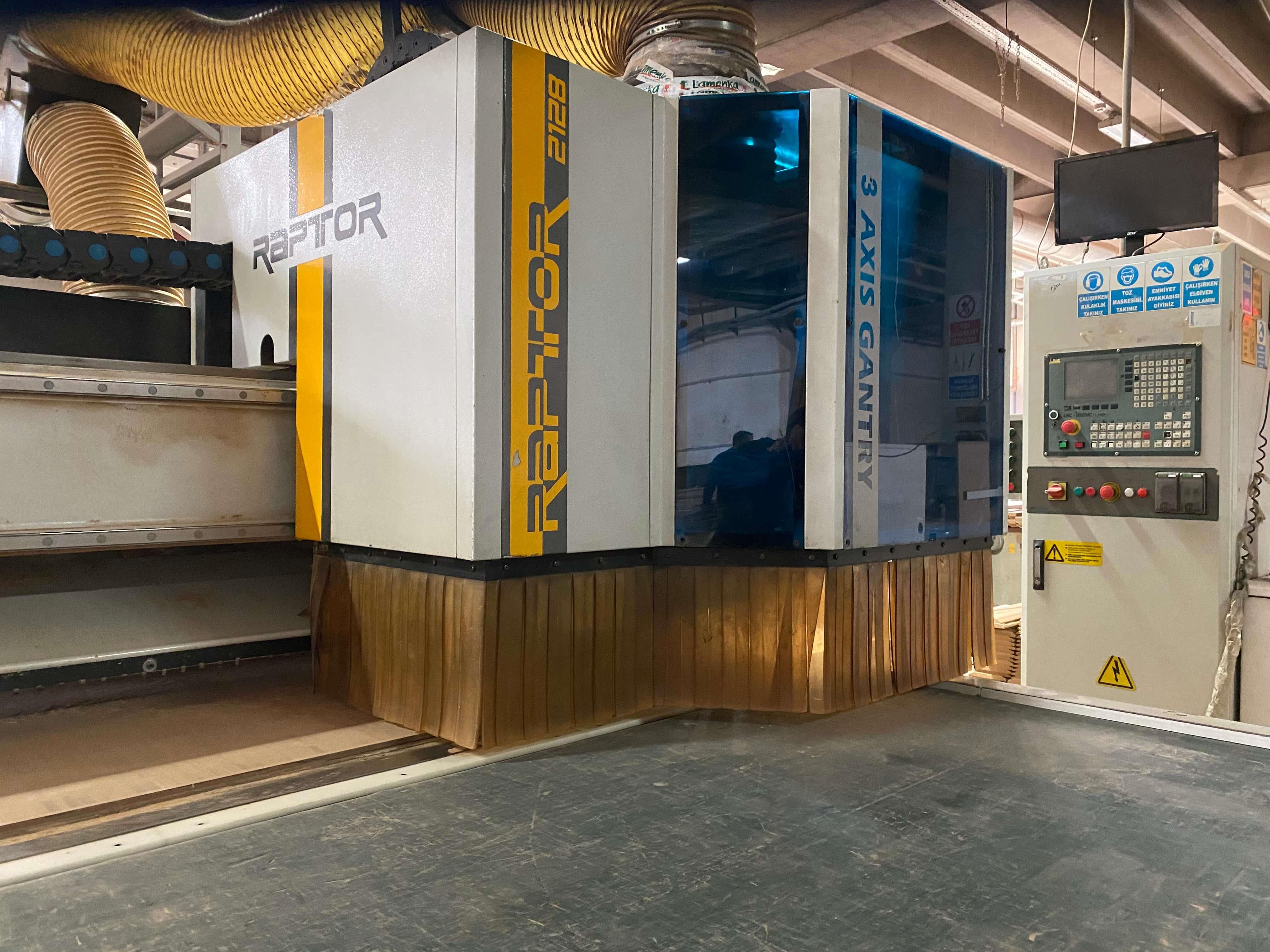 AES Raptor 2128 Yüklemeli Boşaltmalı Düz Tabla Cnc (2011)