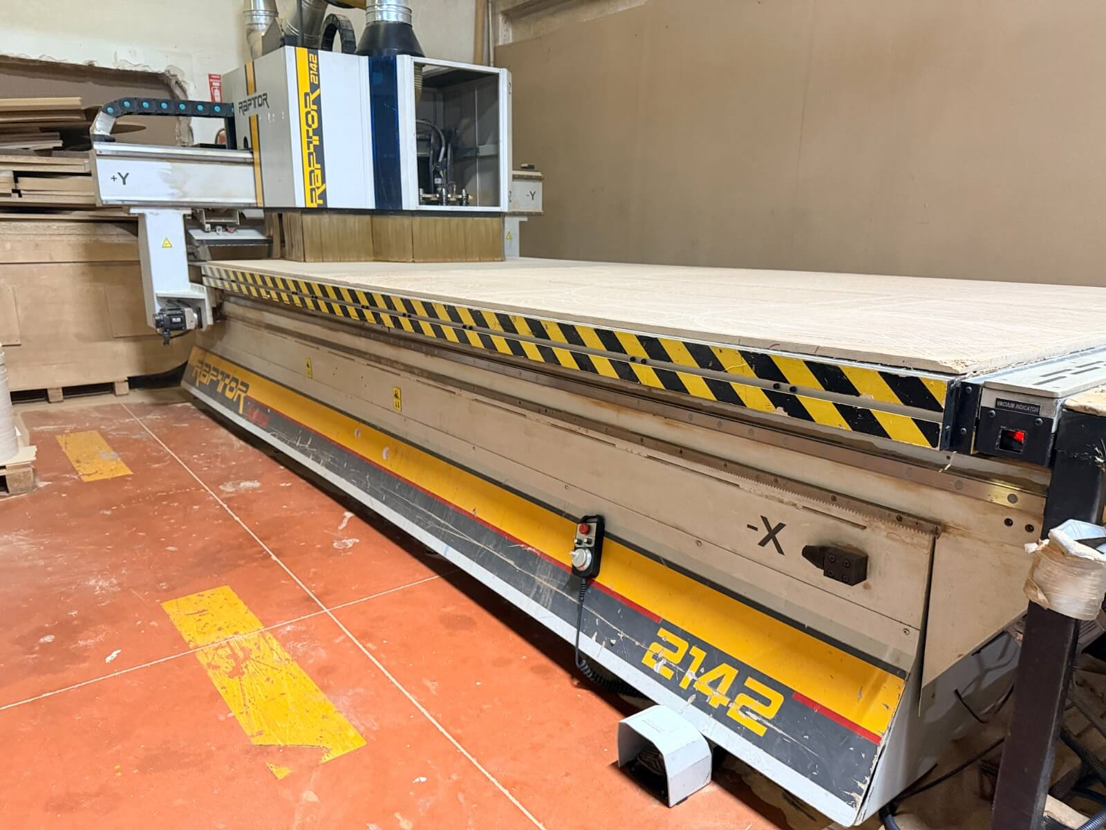 AES Raptor 2142 Süpürmeli Düz Tabla Cnc Router Makinesi (2017)