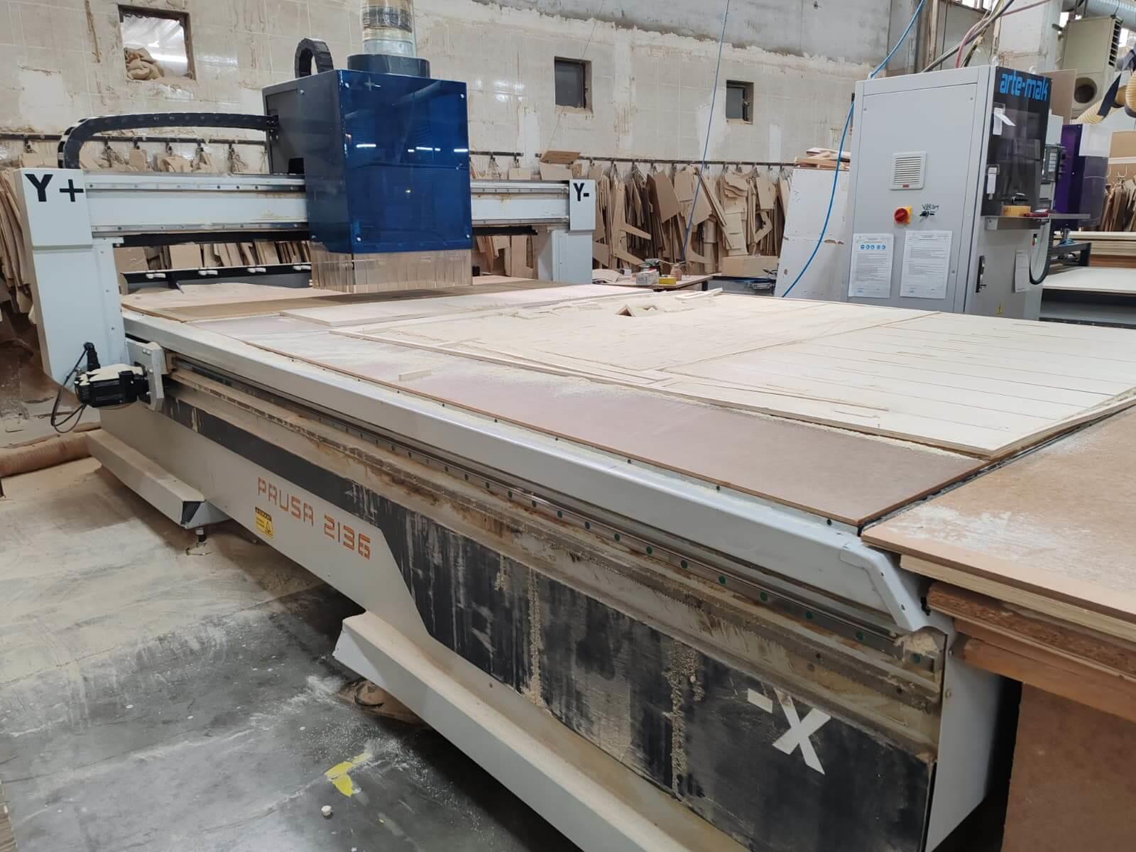 Artemak Prusa 2136 Düz Tabla Süpürmeli Cnc Makinesi