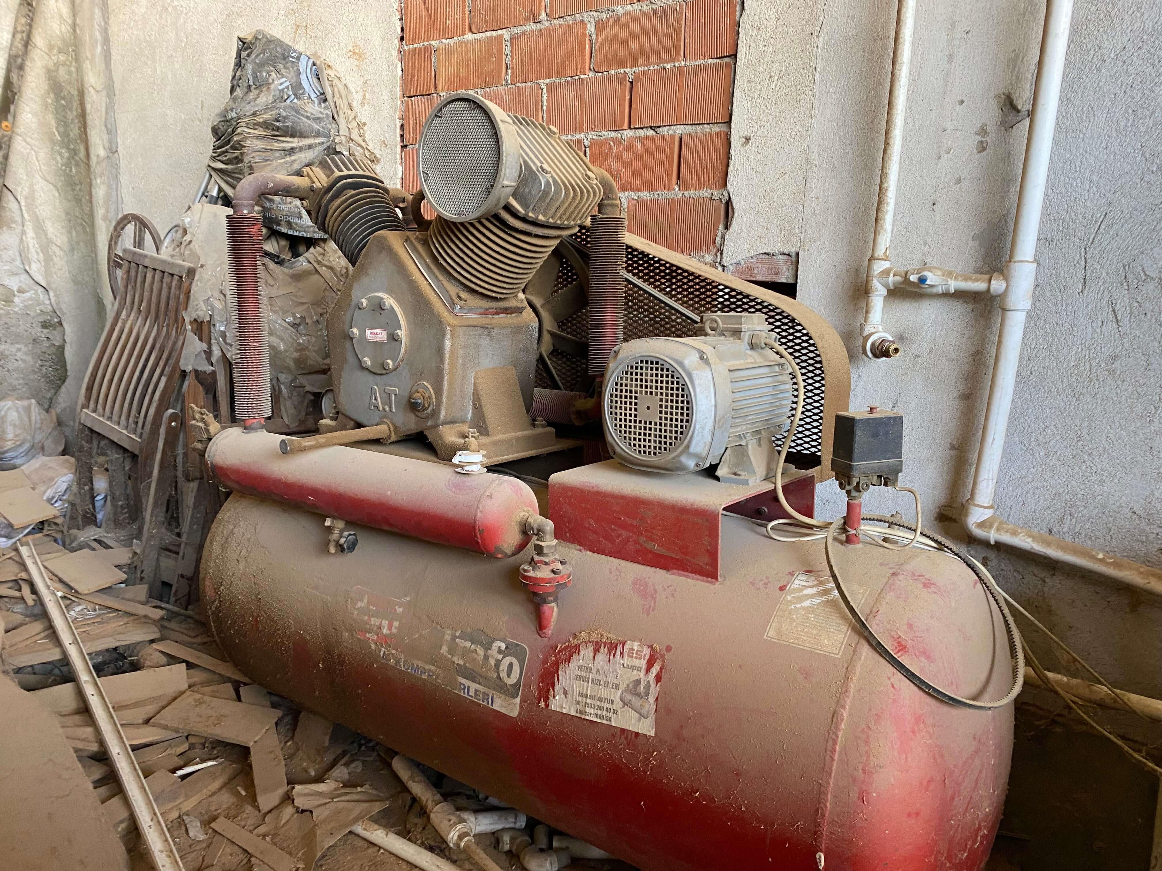 Aydın Trafo 500 lt. Pistonlu Kompresör Makinesi (1999)