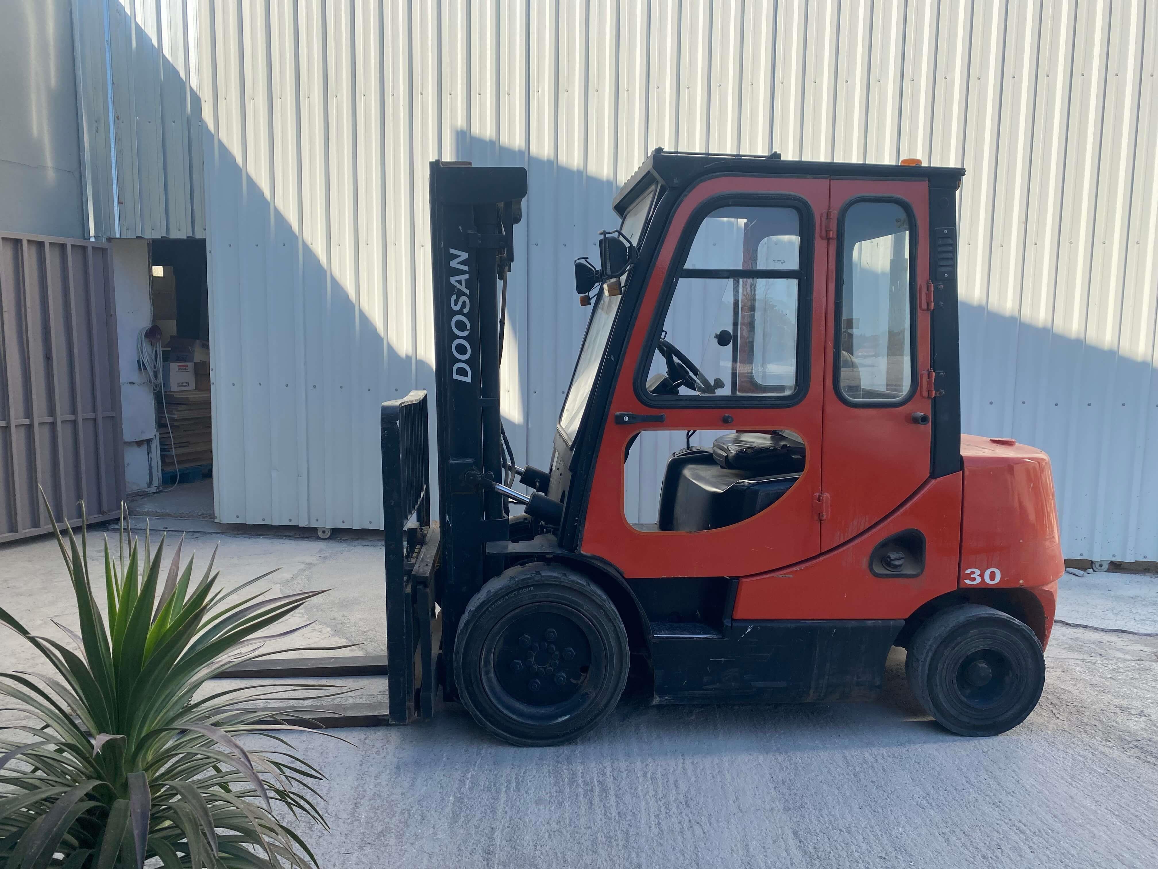 Doosan D305-3 Dizel Dublex 3 Ton Forklift (2010)