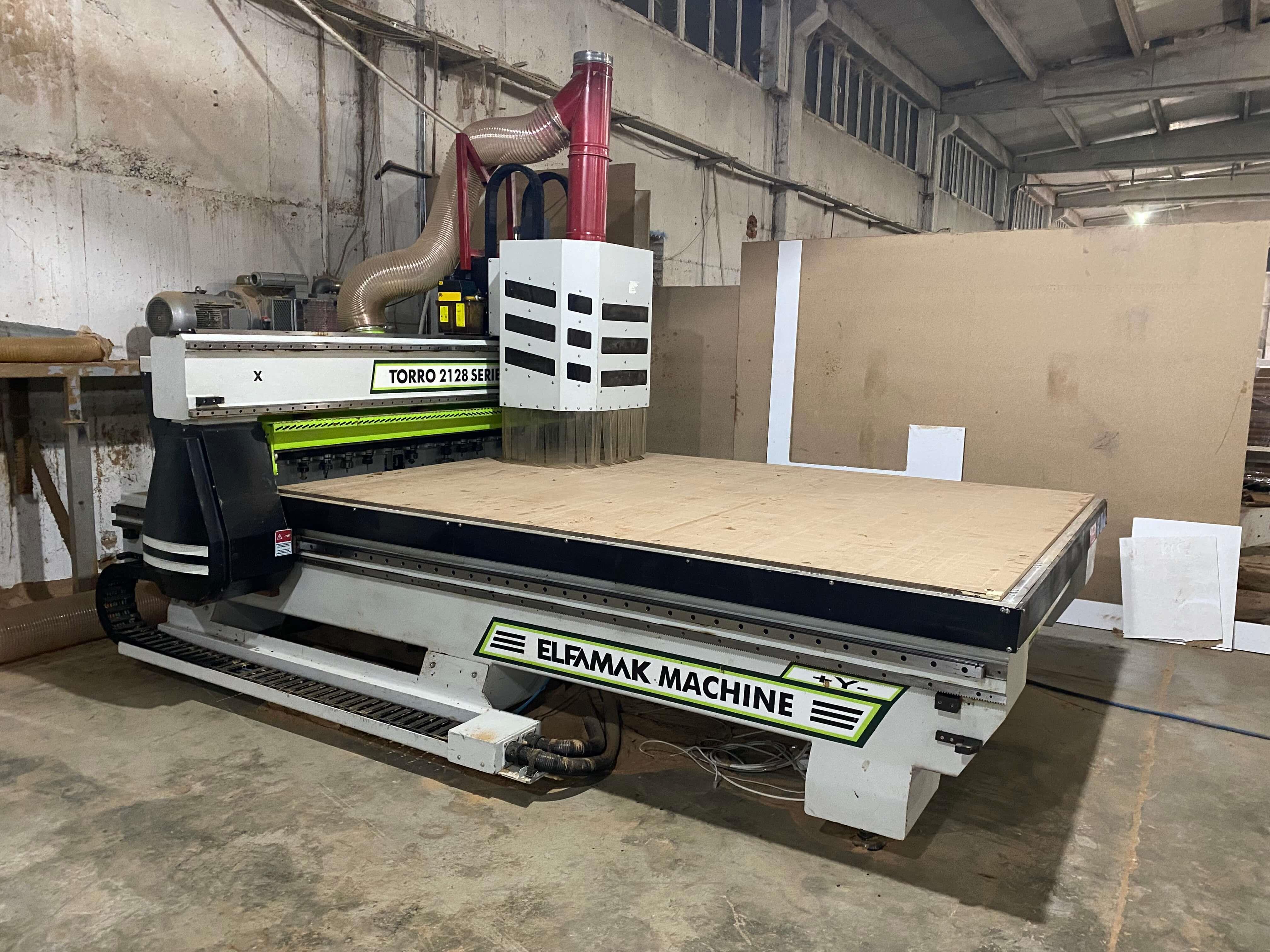 Elfamak Torro 2128 Süpürmeli Düz Tabla Cnc Makinesi (2020)