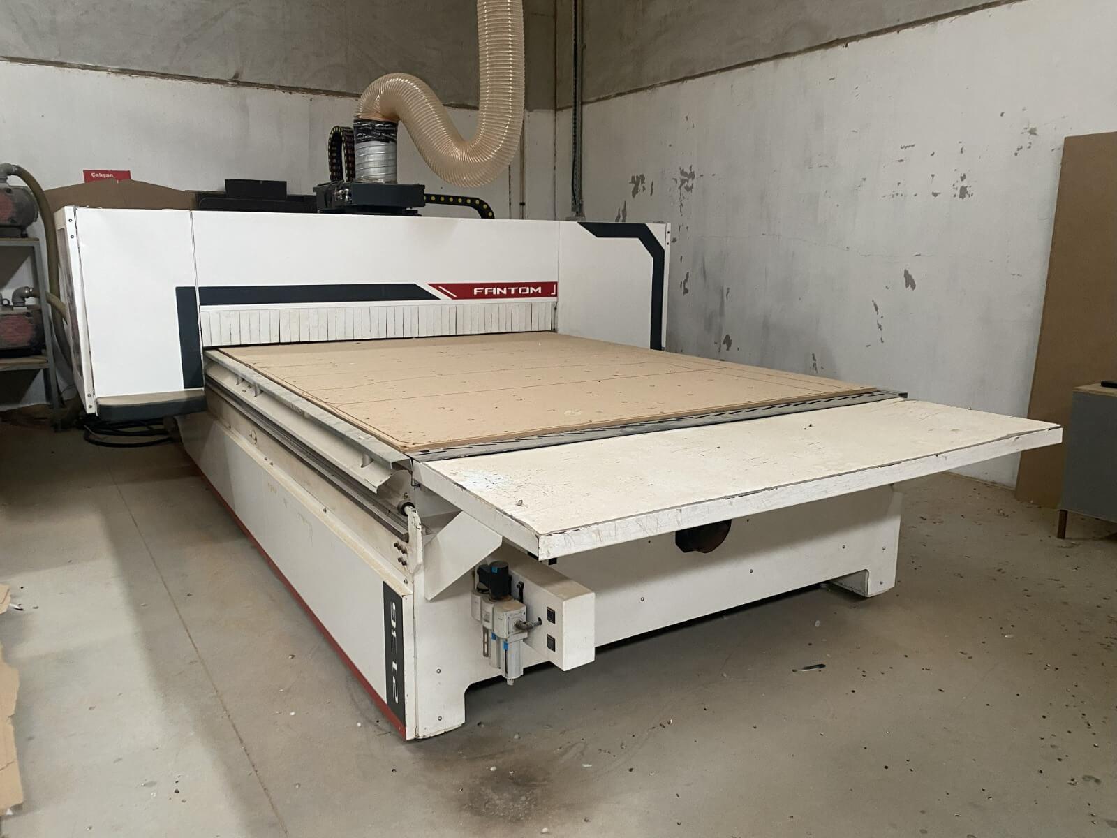 Krc Fantom 2136 Süpürmeli Düz Tabla Cnc Router Makinesi (2021)