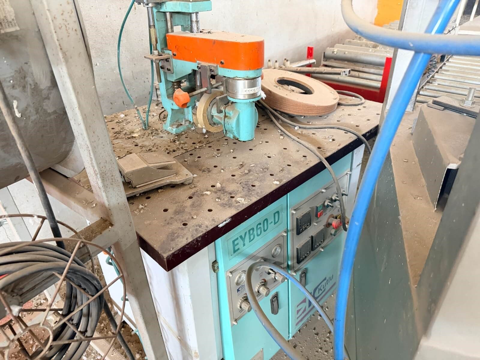 KUTLU EYB 60-D Eğri Kenar Bantlama Makinesi (Etiketsiz)