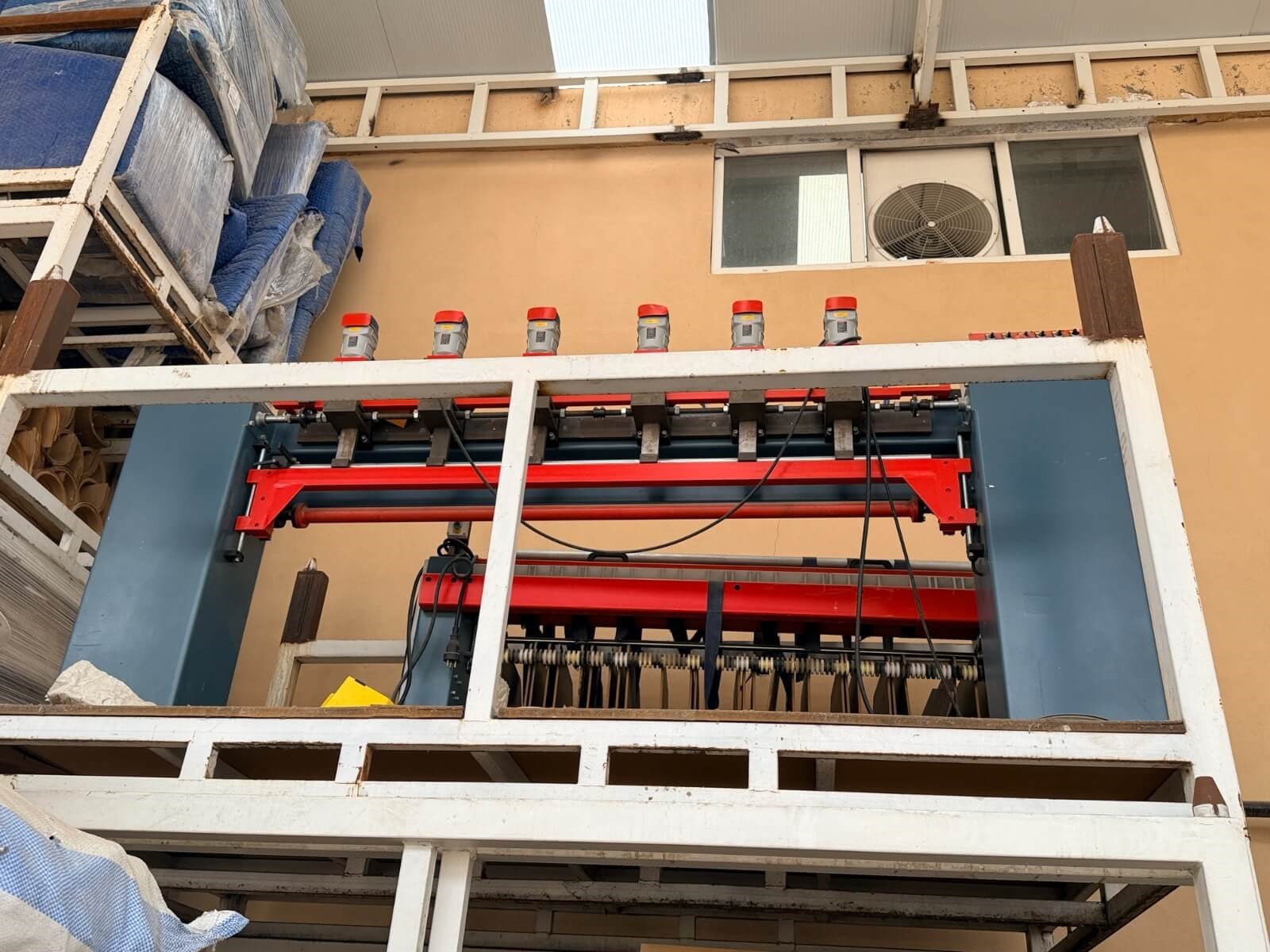 LİNEER LM-BT/1200 Kolon Germe Makinası