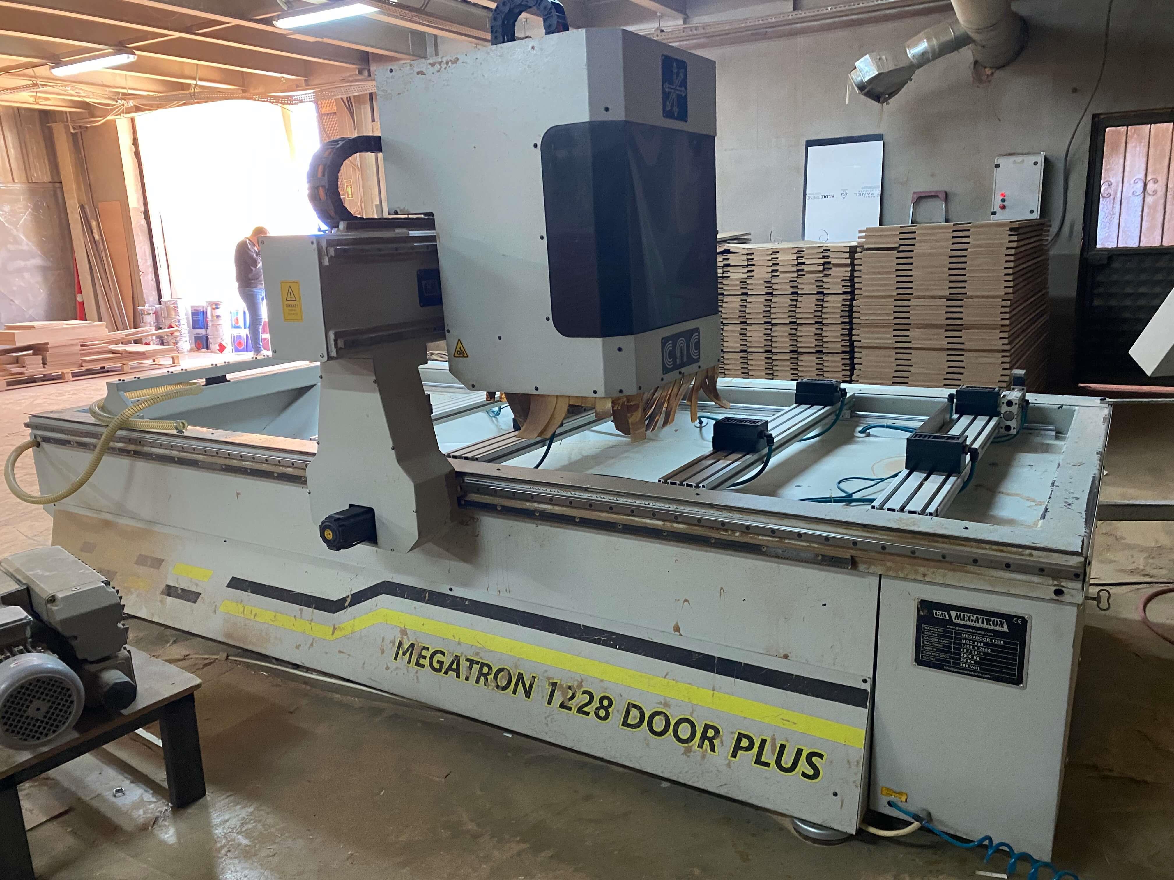 Megatron Megadoor 1228 Kapı Cnc Makinesi (2014)