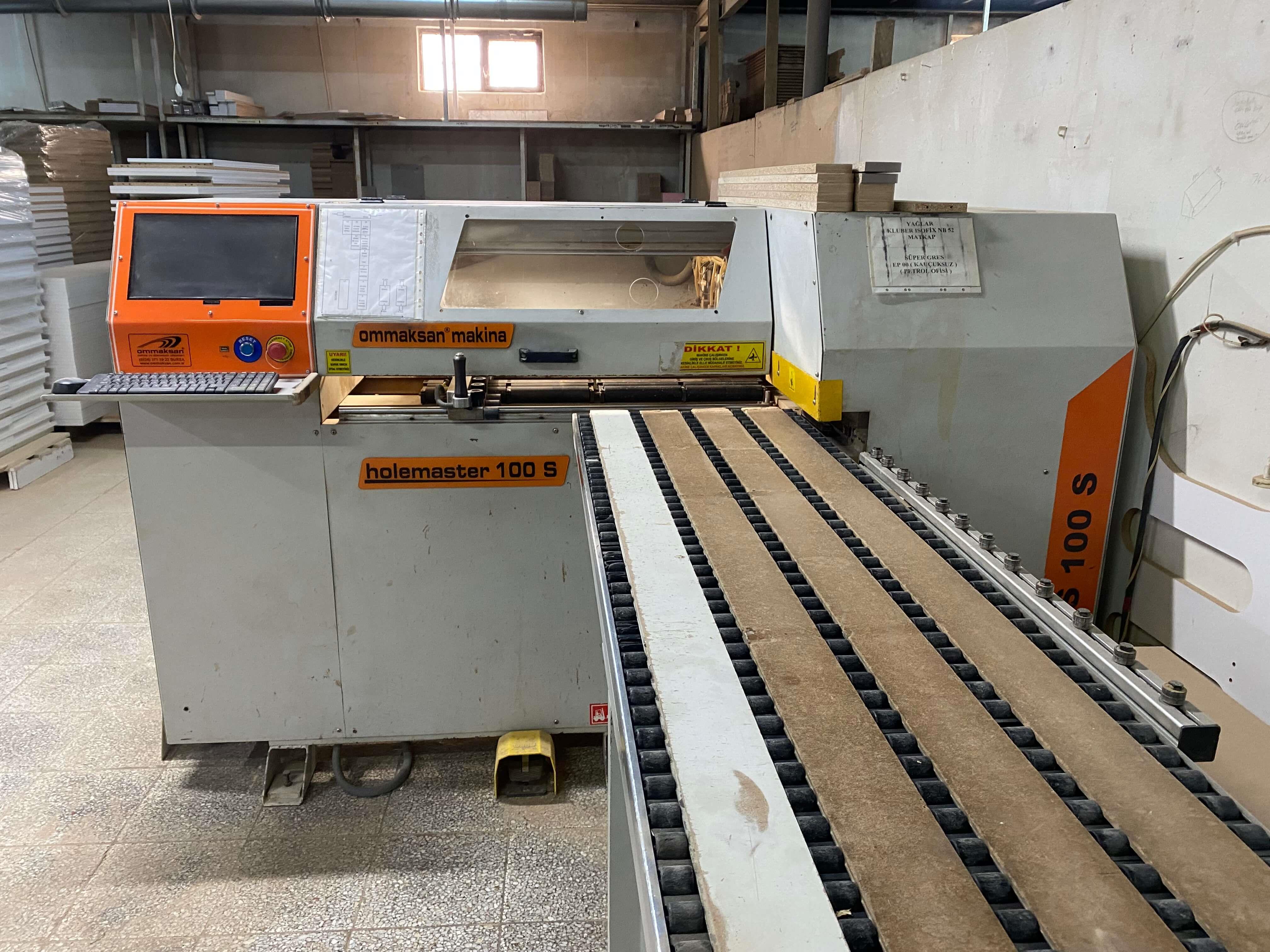 Omaksan 100's Cnc Delik Makinesi