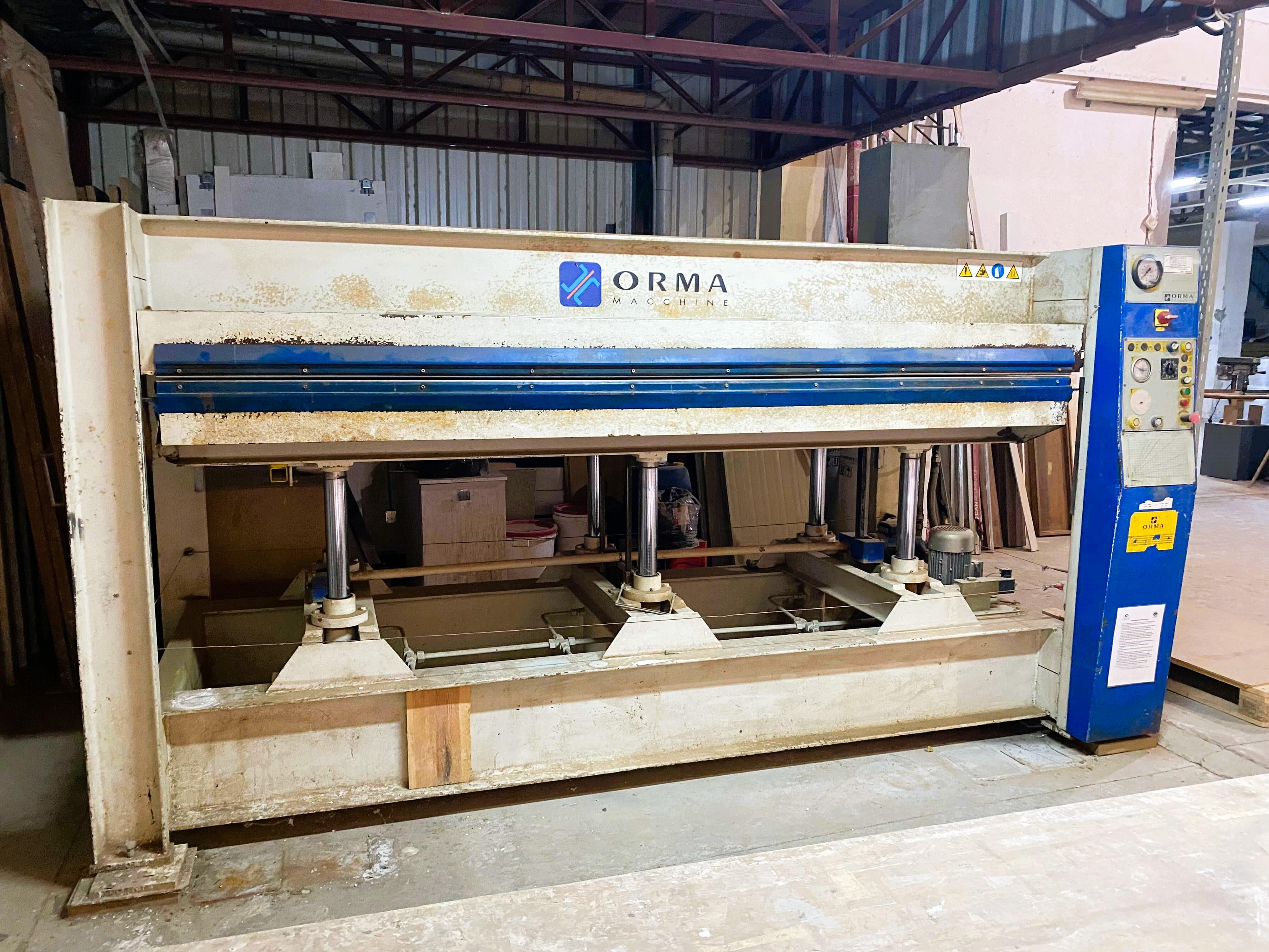 Orma Npc 3000/S 130*300 Yağ Isıtmalı Kapı Pres Makinesi (2005)
