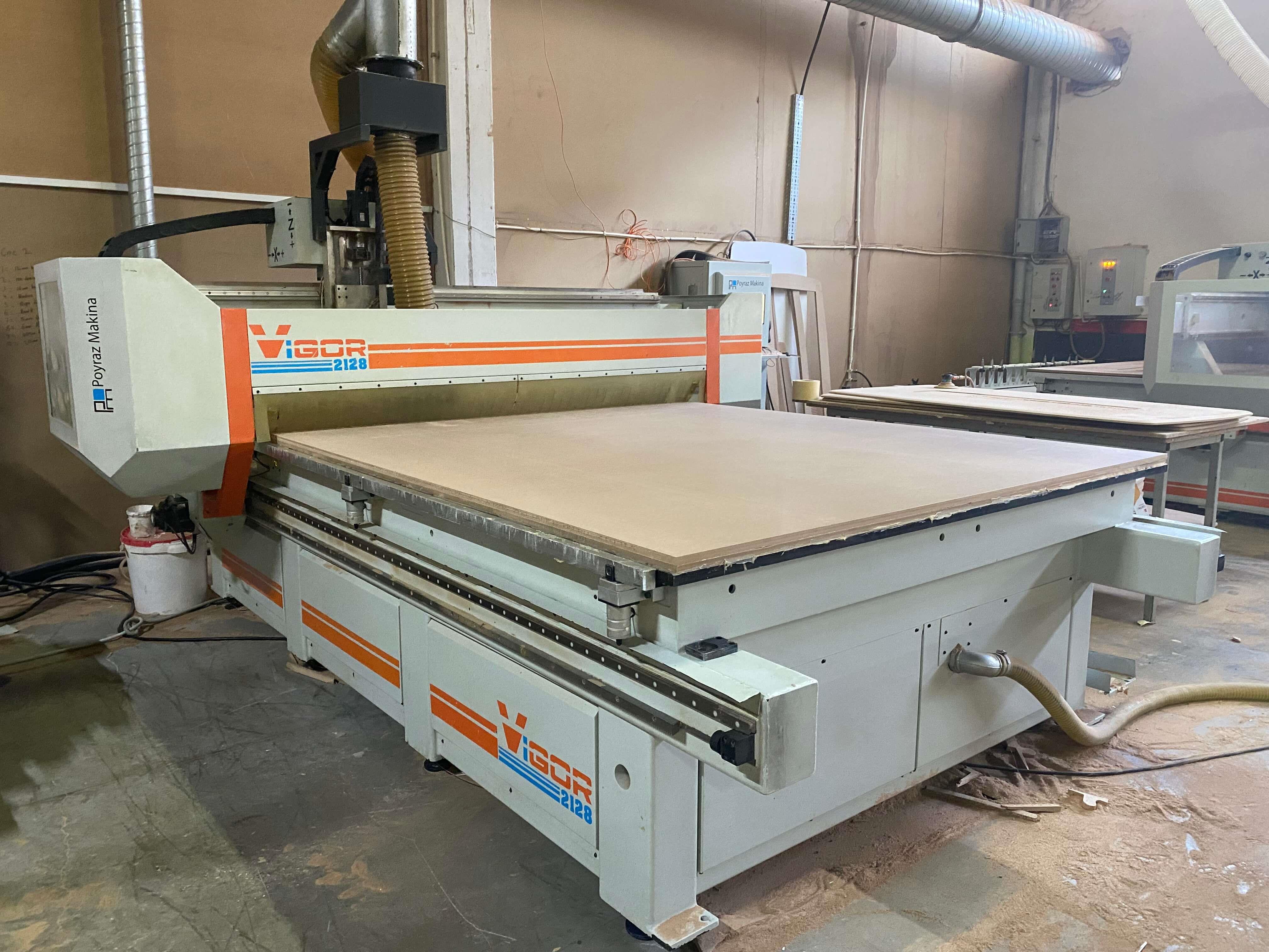 Poyraz Vigor 2128 Süpürmeli Düz Tabla Cnc Makinesi (2019) - Marcus