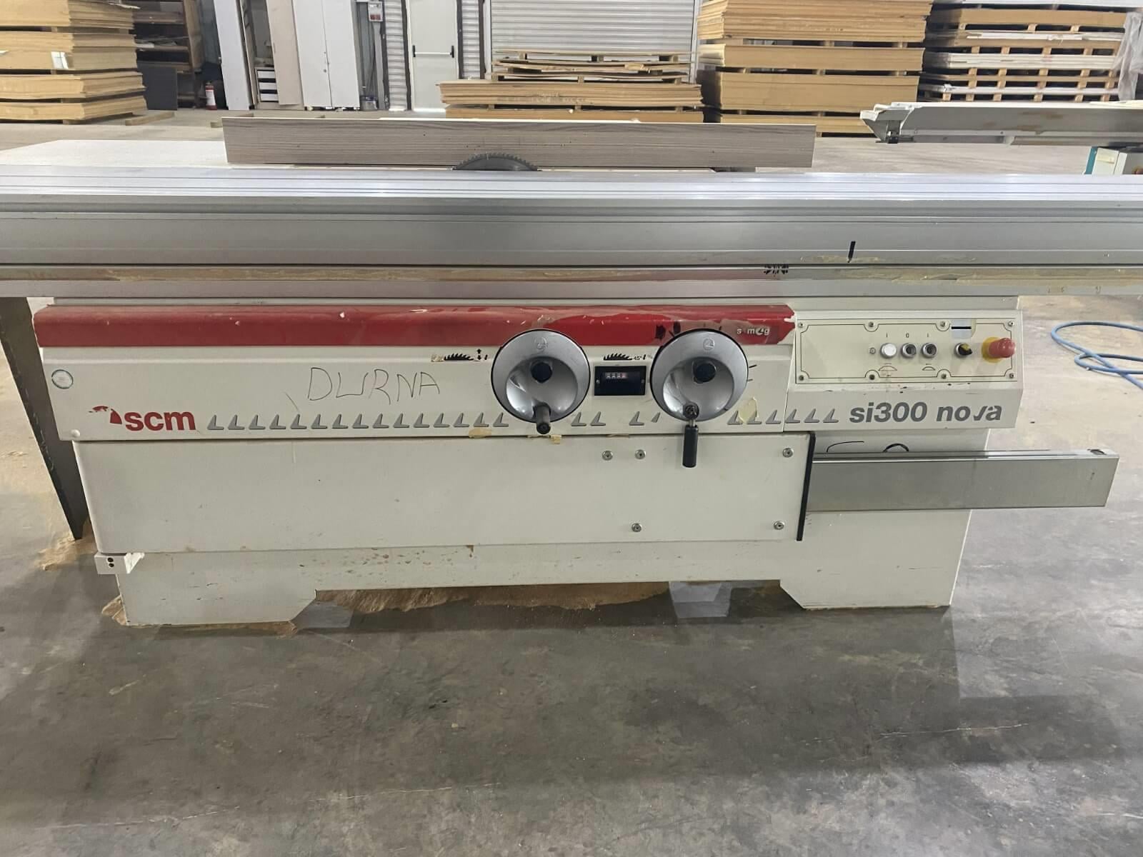 Scm Sı 300 Nova Çizicili Yatar Daire Kesim Makinesi (2012)