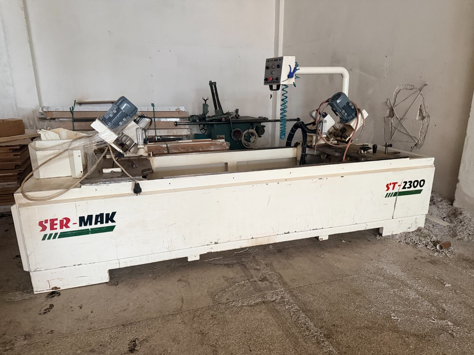 SERMAK St 2300 Kasa 45 Kesme Gönye ve Delik Makinesi