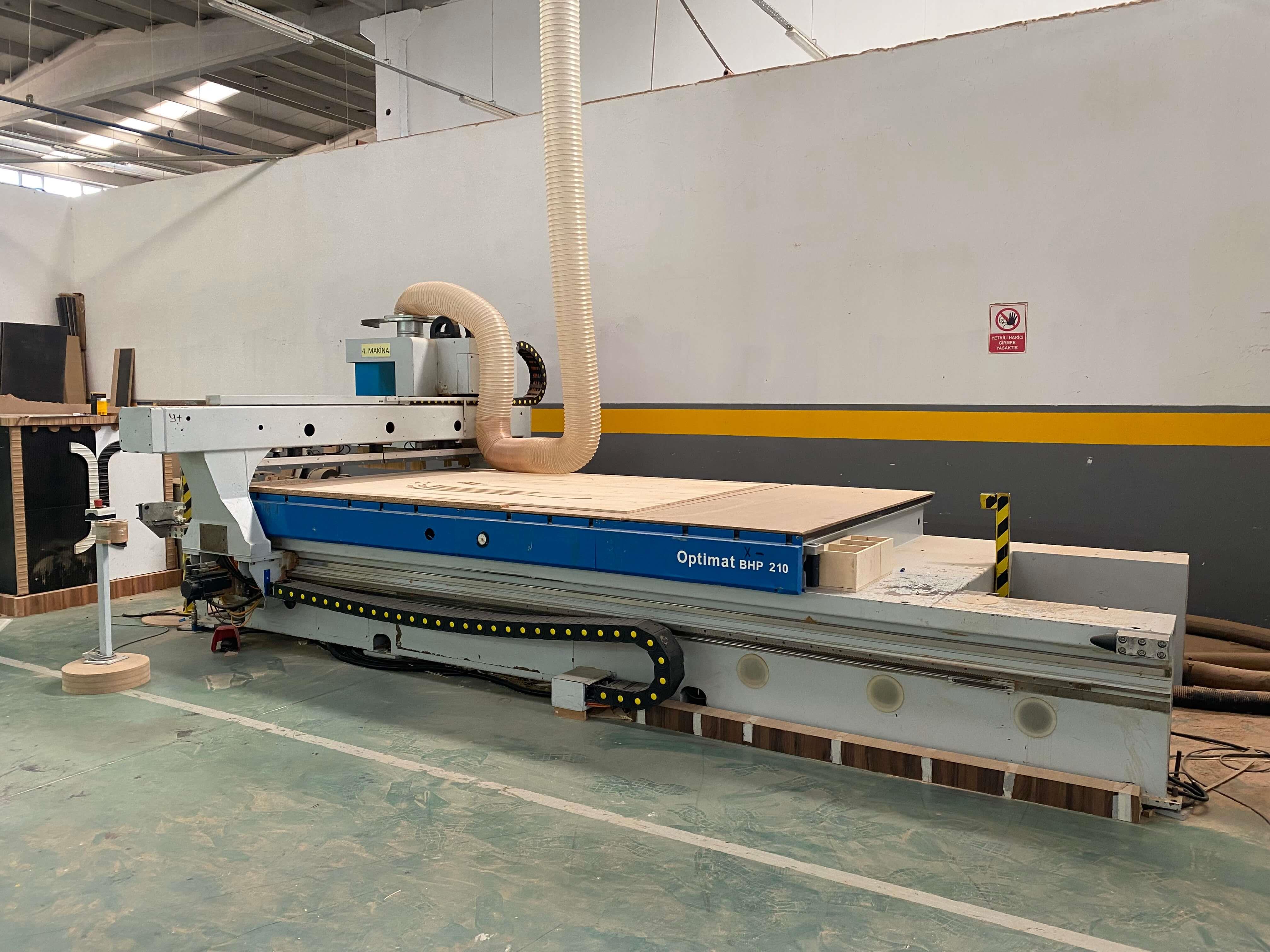 Weeke Optimat Bhp-210 Düz Tabla Süpürmeli Cnc Makinesi (2006)