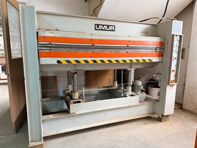 UMUR UP 60 110*220 Ölçü 2 Arakatlı 3 Kapılık Kapı Pres Makinesi (2004)