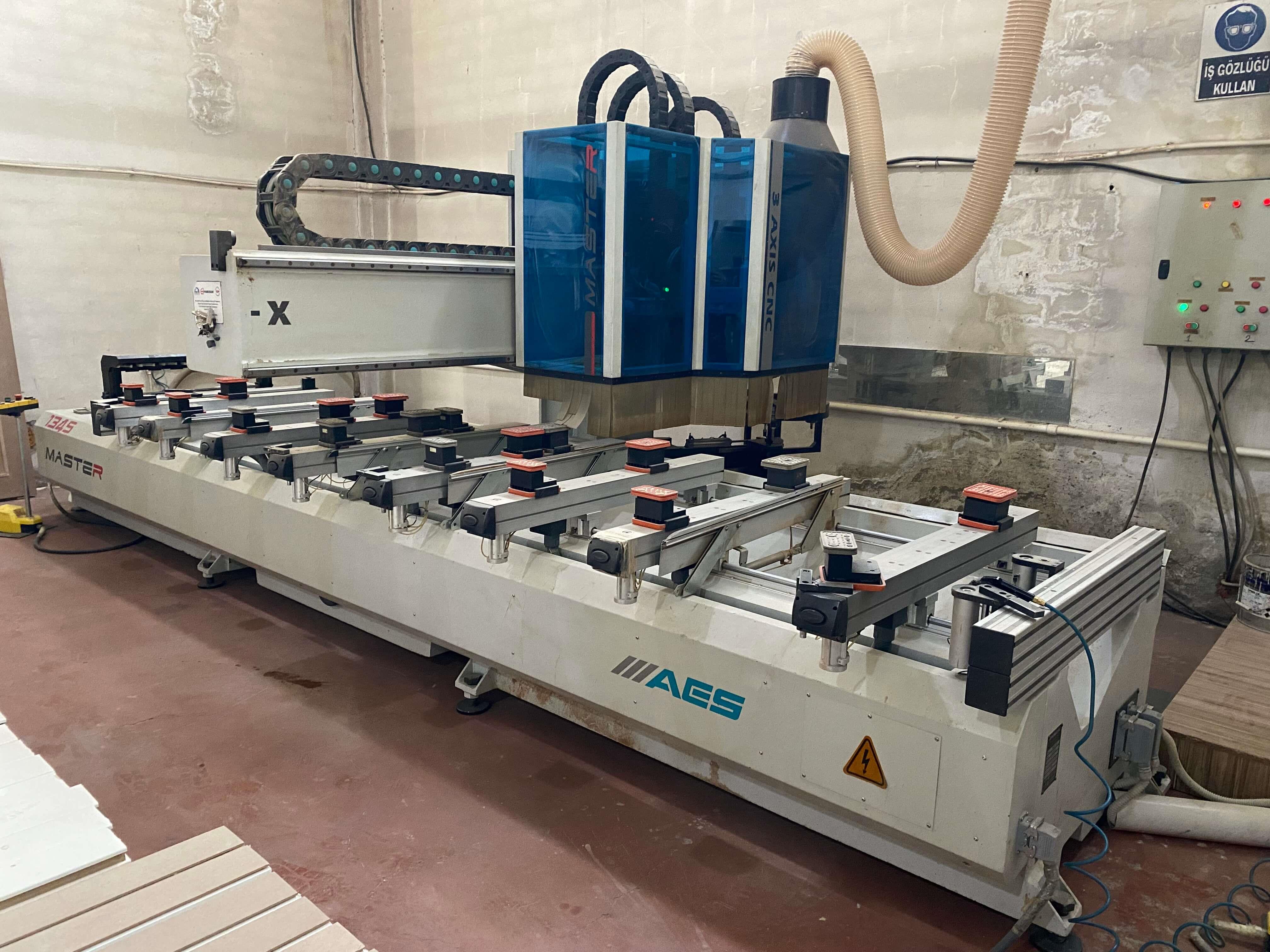 Aes Master 1345 Yatay Kapı Frezeli Çift Kapılık Cnc Makinesi (2013