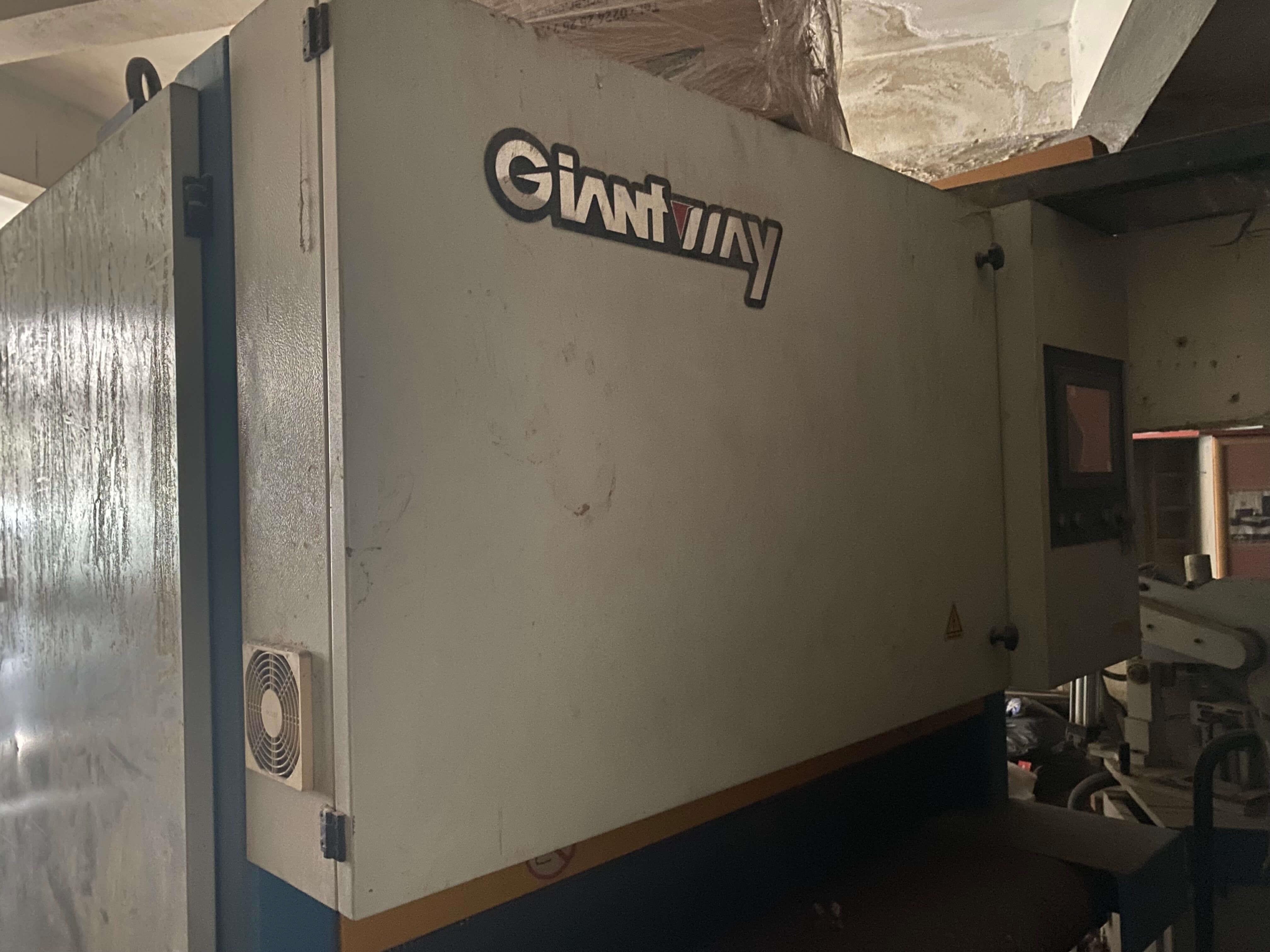 Giantway Zımpara Makinesi (2014)