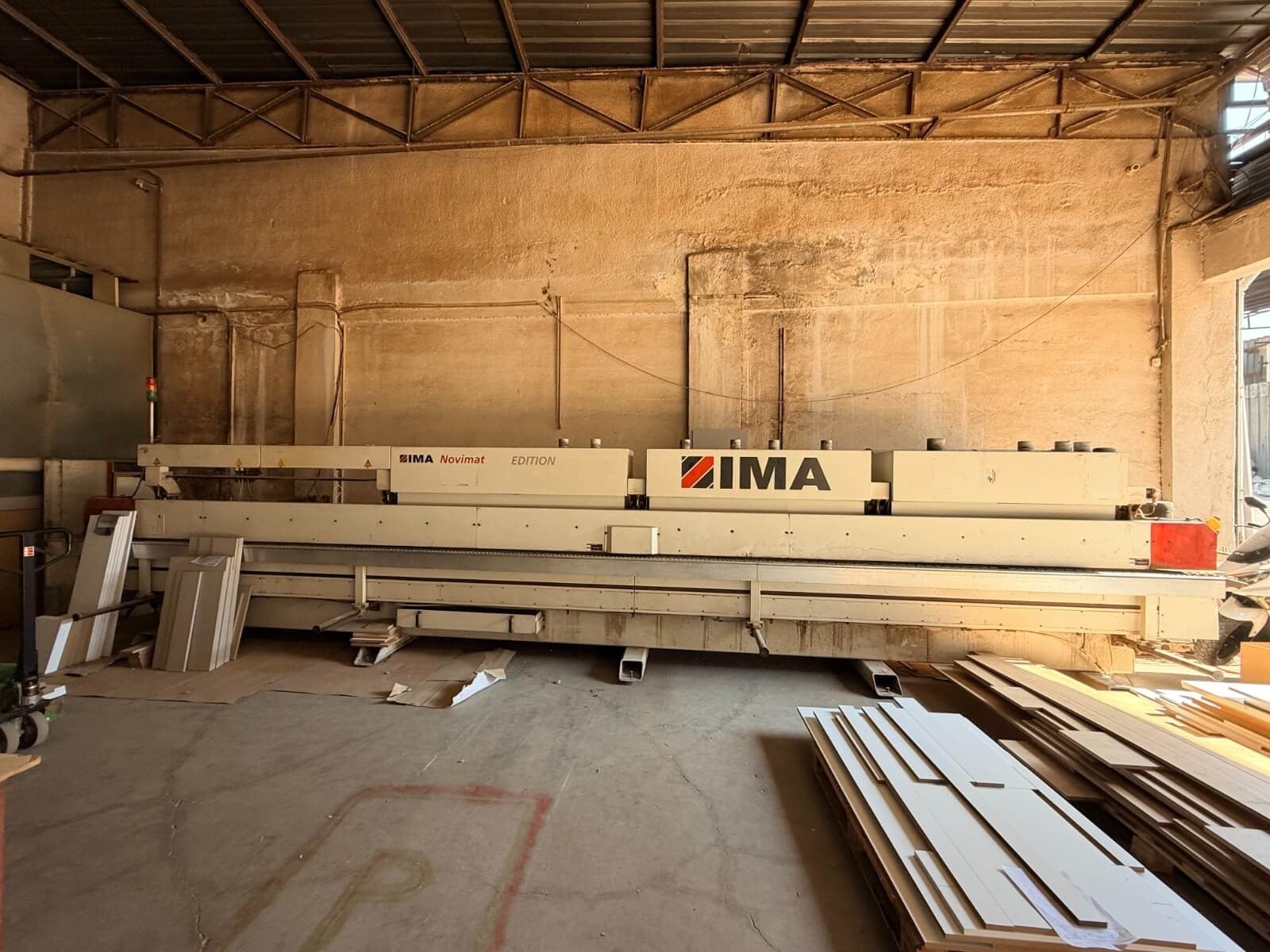 İMA Novimat Contour 1/G/80/790/L20 Kenar Bantlama Makinesi (2010)
