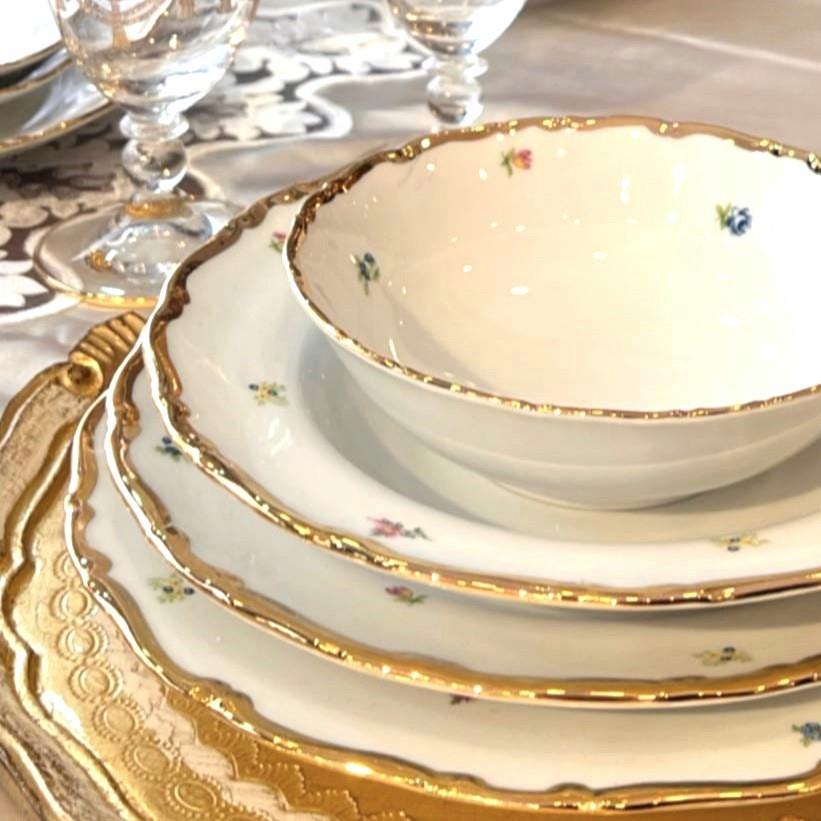 Thun Çiçek Desenli Gold Detaylı Yemek Takımı