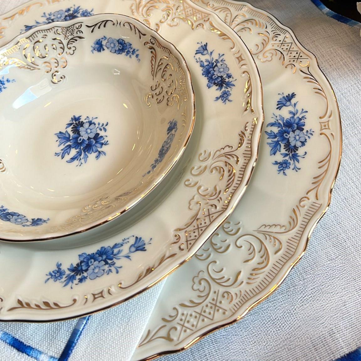 Bernadotte Mavi Çiçek Desenli Yemek Takımı